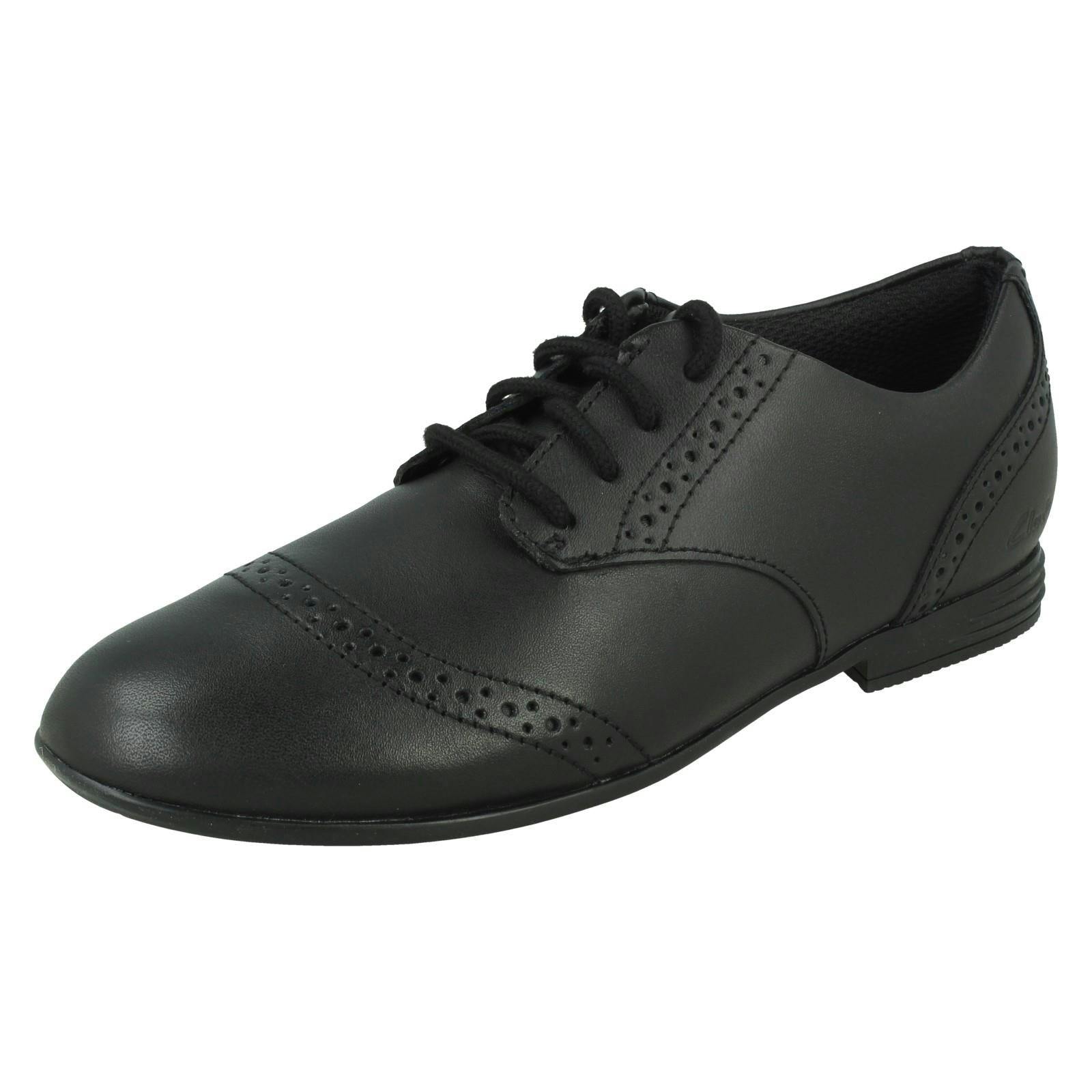 Clarks Girls Black Brogue Lace Up School Shoes Finja Brogue O - Leather - Uk 13.5 Child - F