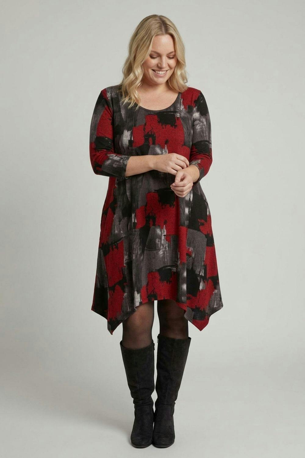 Izabel London Red Curve Abstract 3/4 Sleeve Midi Dress - 24