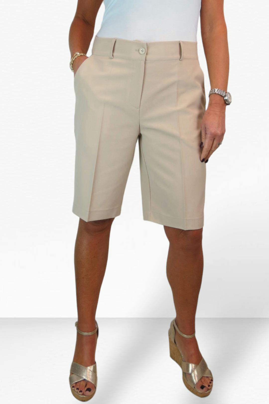 Paulo Due Women's Beige Smart Pleated Tailored Shorts - 22