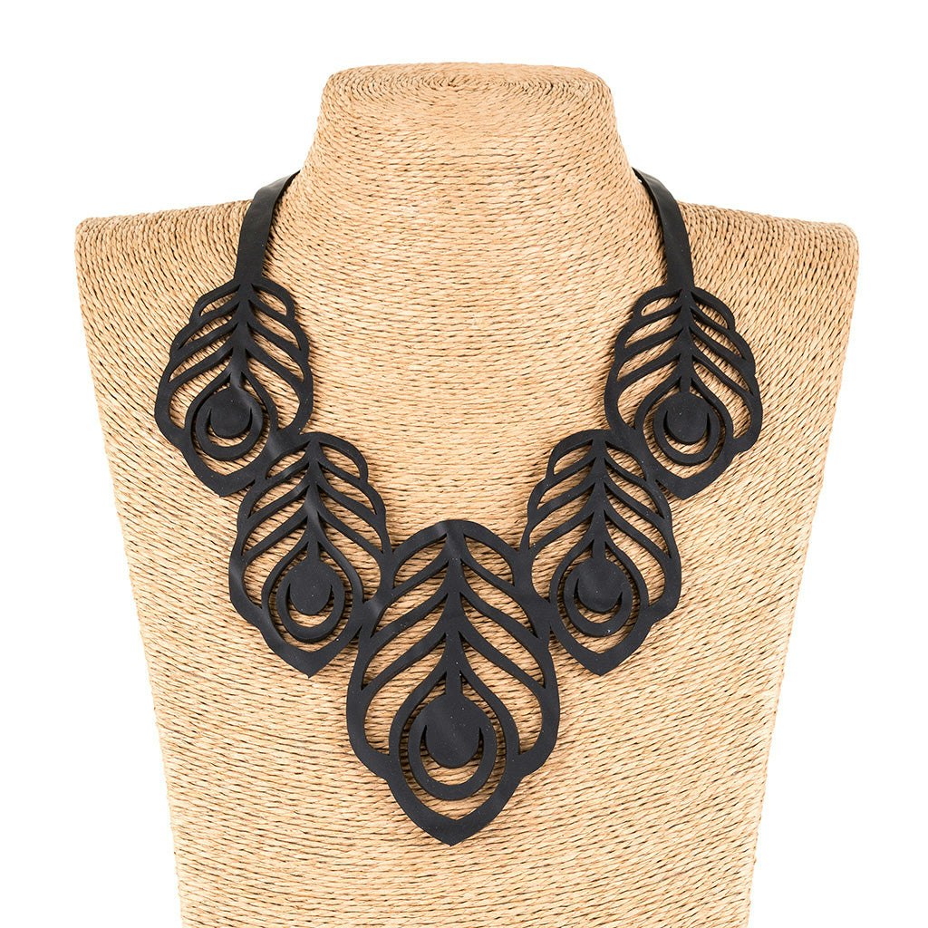 Paguro Black Peacock Feather Necklace