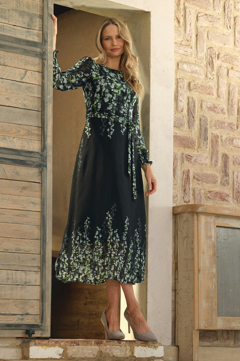 Izabel London Black Floral Long Sleeve Chiffon Maxi Dress - 14