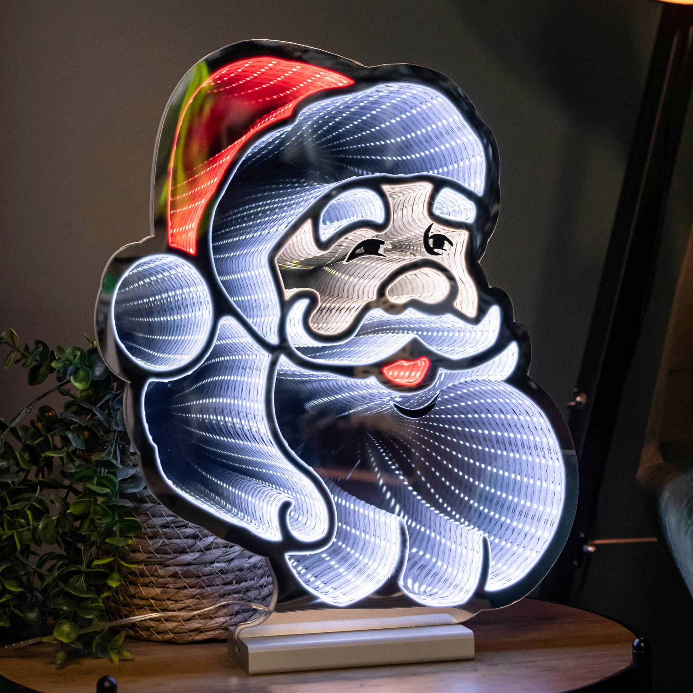 Rackhams Red/White 40Cm Infinity Santa's Head Christmas Decoration On Wooden Base With & Leds