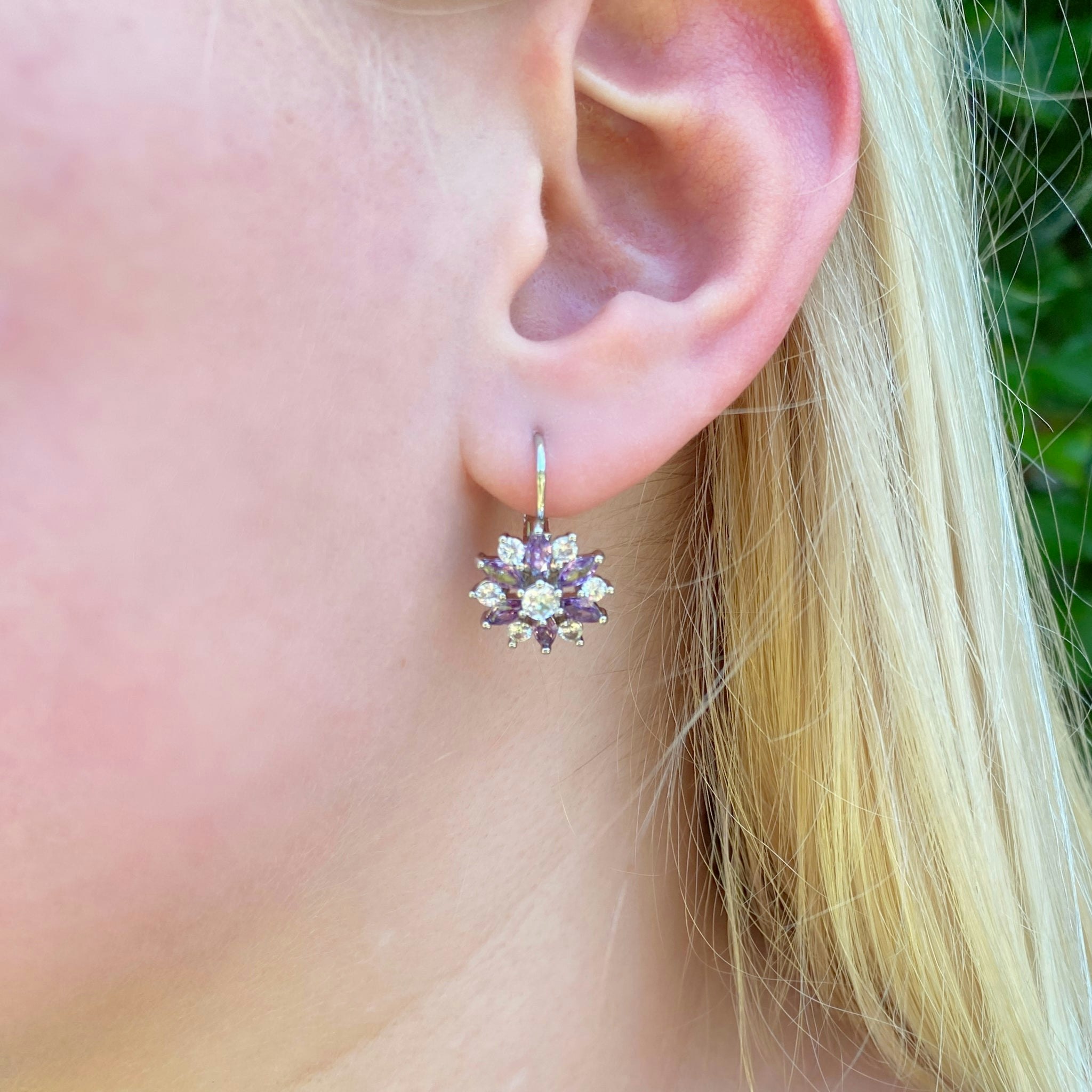 Queenmee Accessories Gold/Silver Diamante Earrings Floral Earrings In Or Rose - Purple