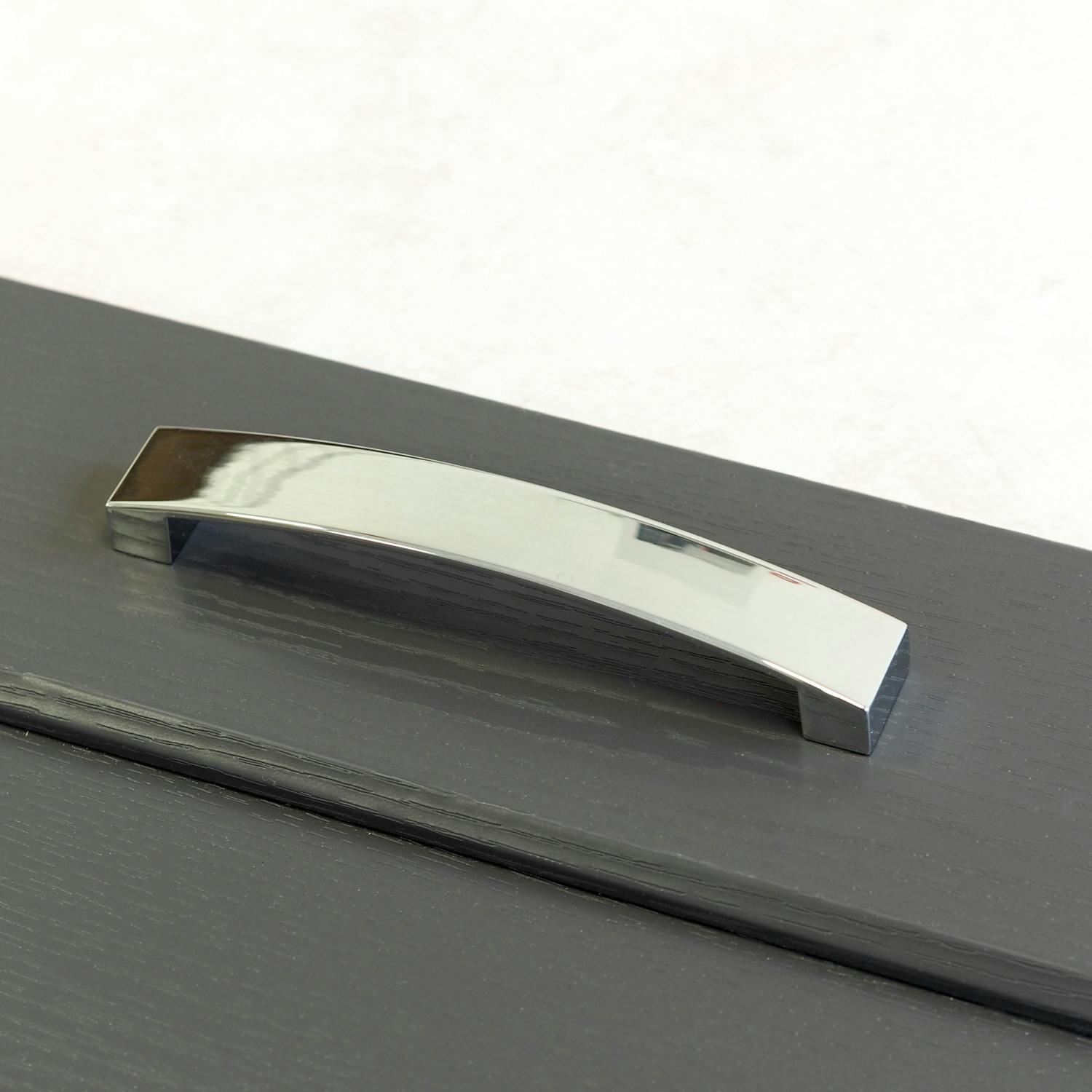 Handle & Home Polished Chrome Curved Bow Handles - 128Mm Handle