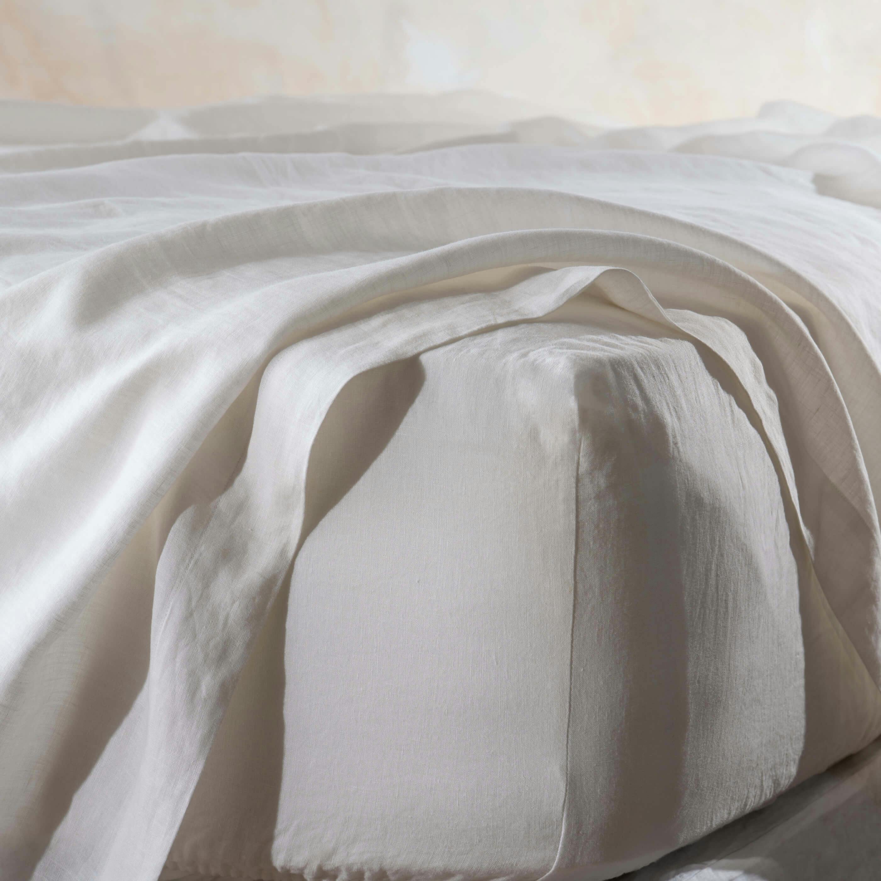 Soak&Sleep White French Linen Flat Sheet - Double