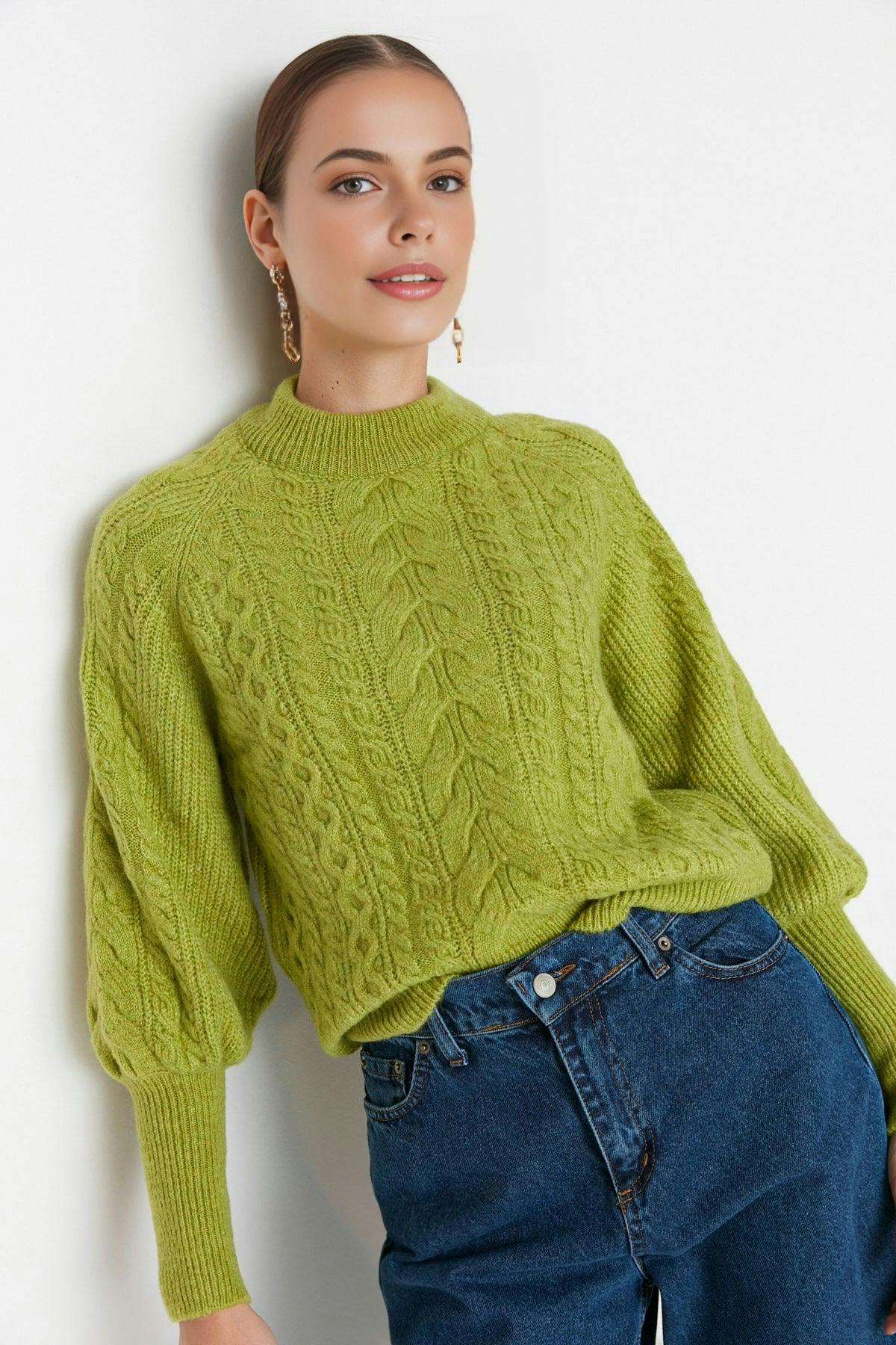 Wovcor Green Soft Textured Knit Sweater - L
