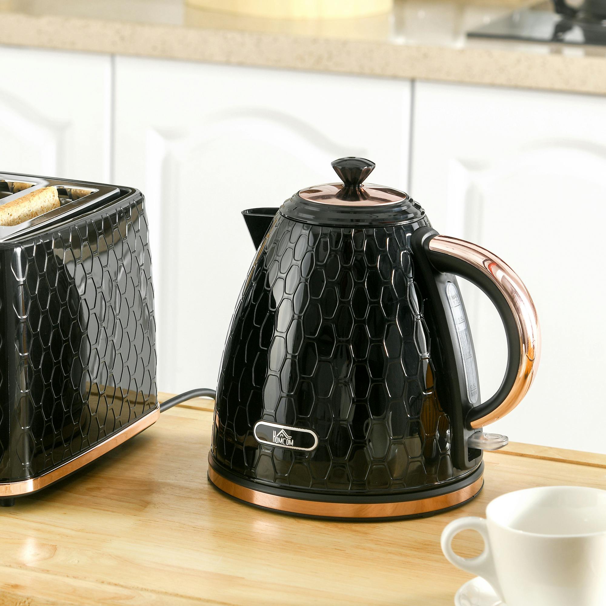 Homcom Electric Kettle, Fast Boil, 1.7L, 3Kw, Swivel, Auto Shut-Off, Black - Image 4