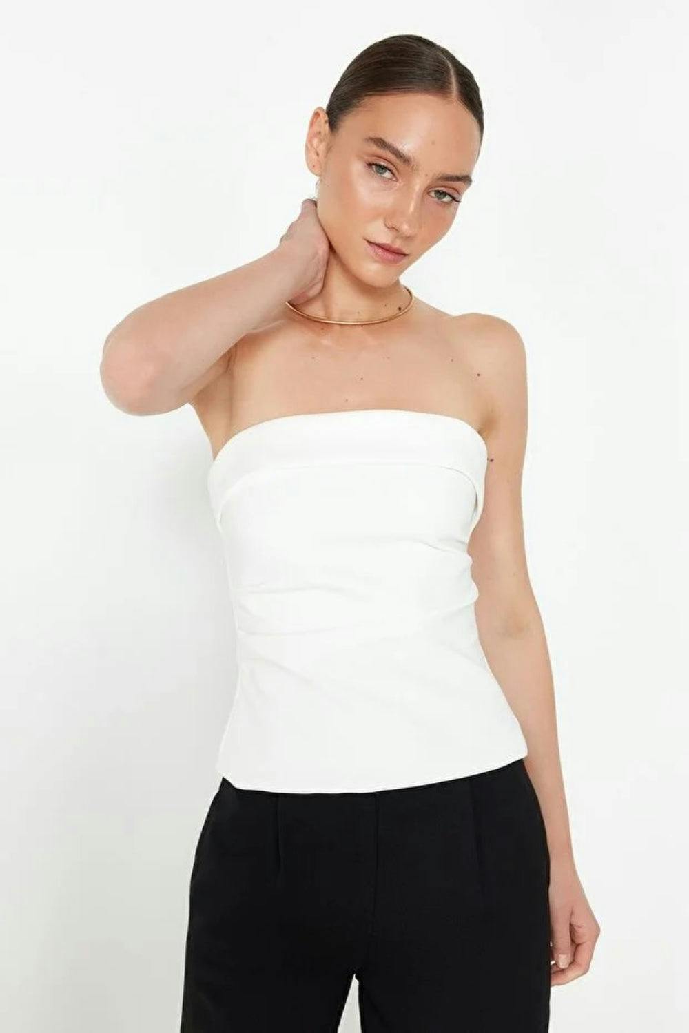 Hoxton Gal White Strapless Fitted Draped Woven Blouse - 10