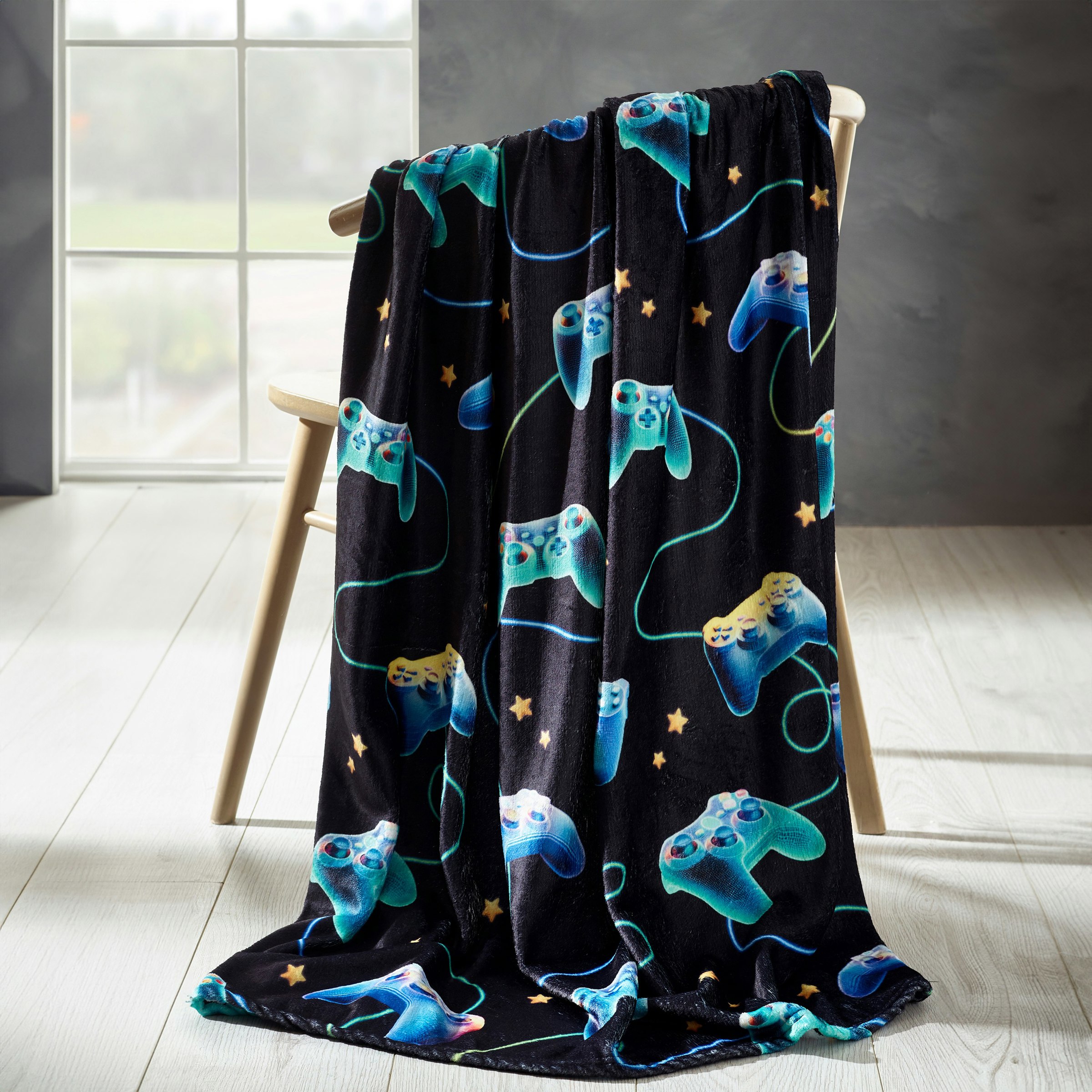 Rackhams Black Gamer Cosy Fleece Blanket Throw - 130 X 170 Cm