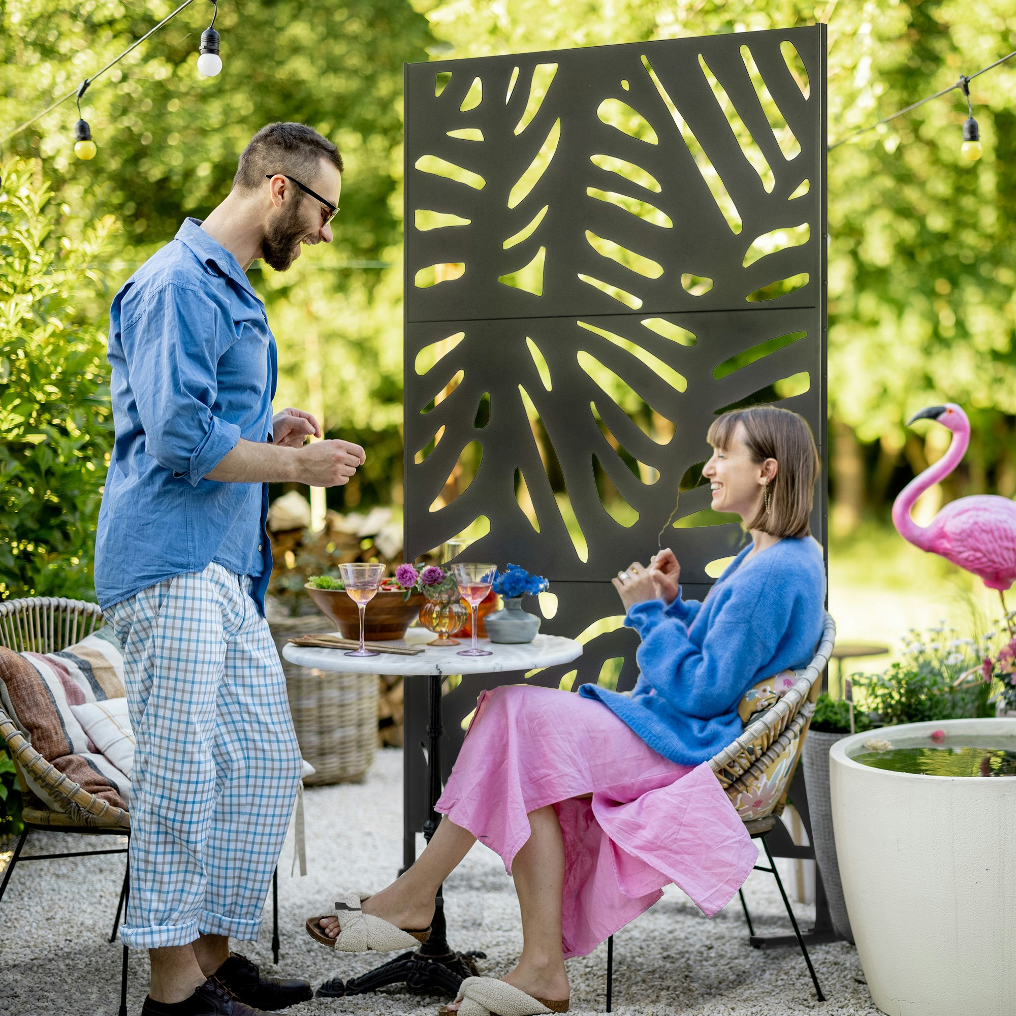 Rackhams Black Metal Outdoor Privacy Screen With Stand For Garden - Steel