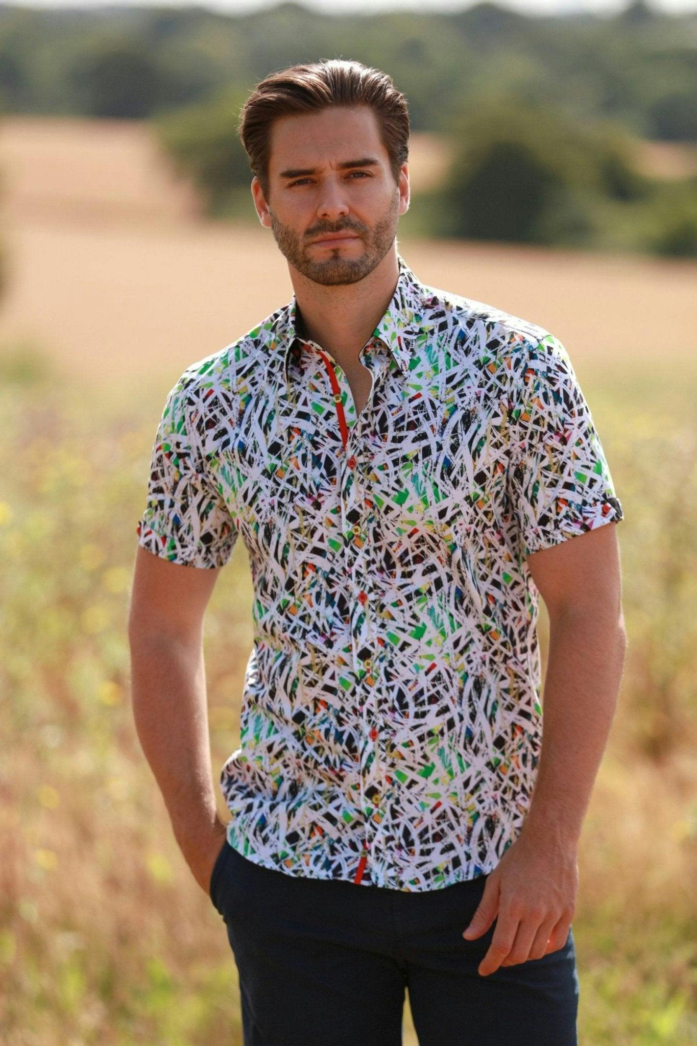 Claudio Lugli Men's White Abstract Print Short Sleeve Shirt - Large