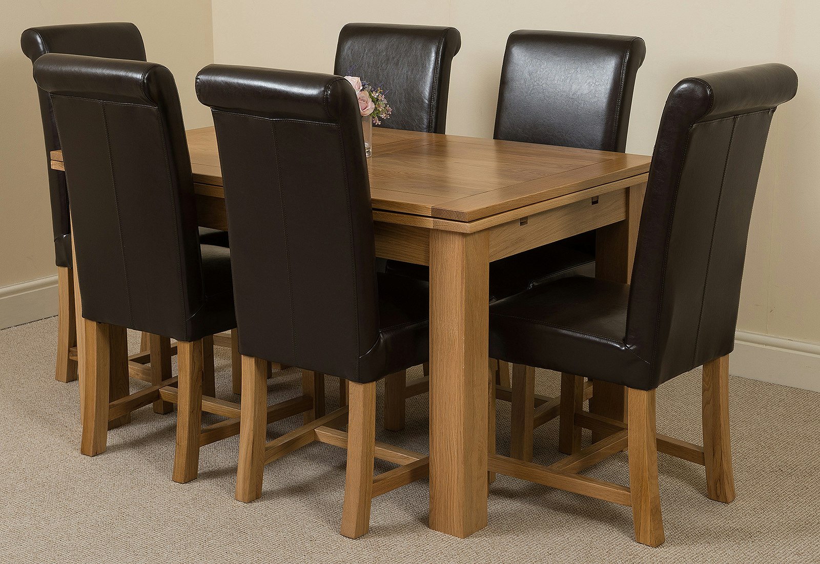 That's Furniture Brown Richmond Medium Oak Extendable Dining Table With Washington Leather Chairs - 6 Chairs