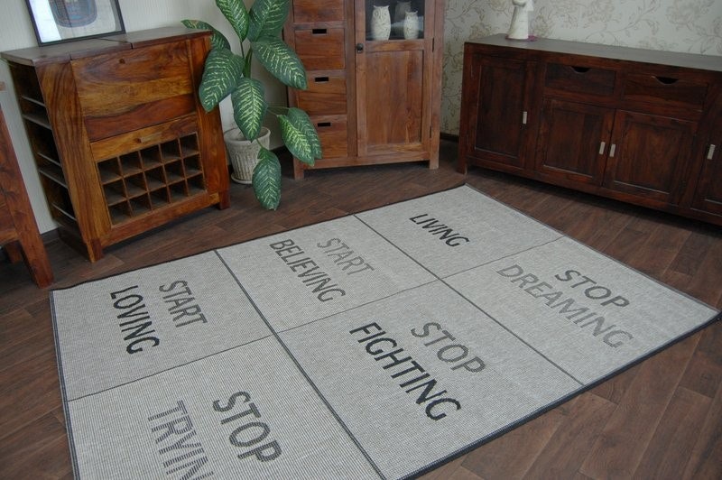 Rackhams Floorlux Rug - 140Cm X 200Cm