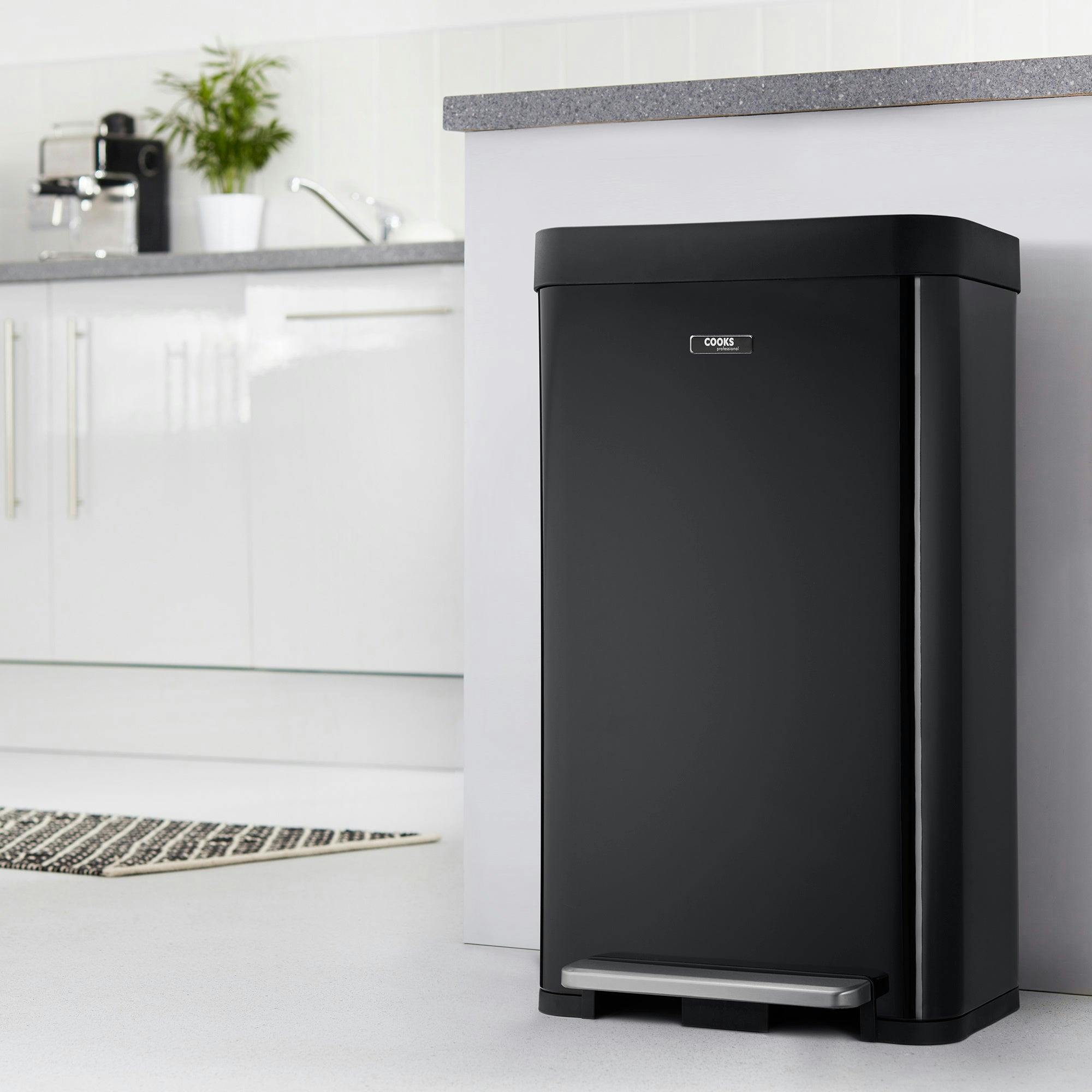 Rackhams Black Xl Pedal Bin 65L |
