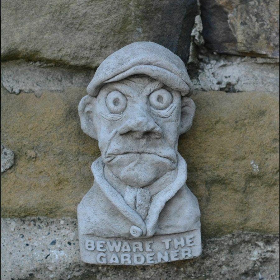 Rackhams Hilarious Beware Of The Gardener Plaque