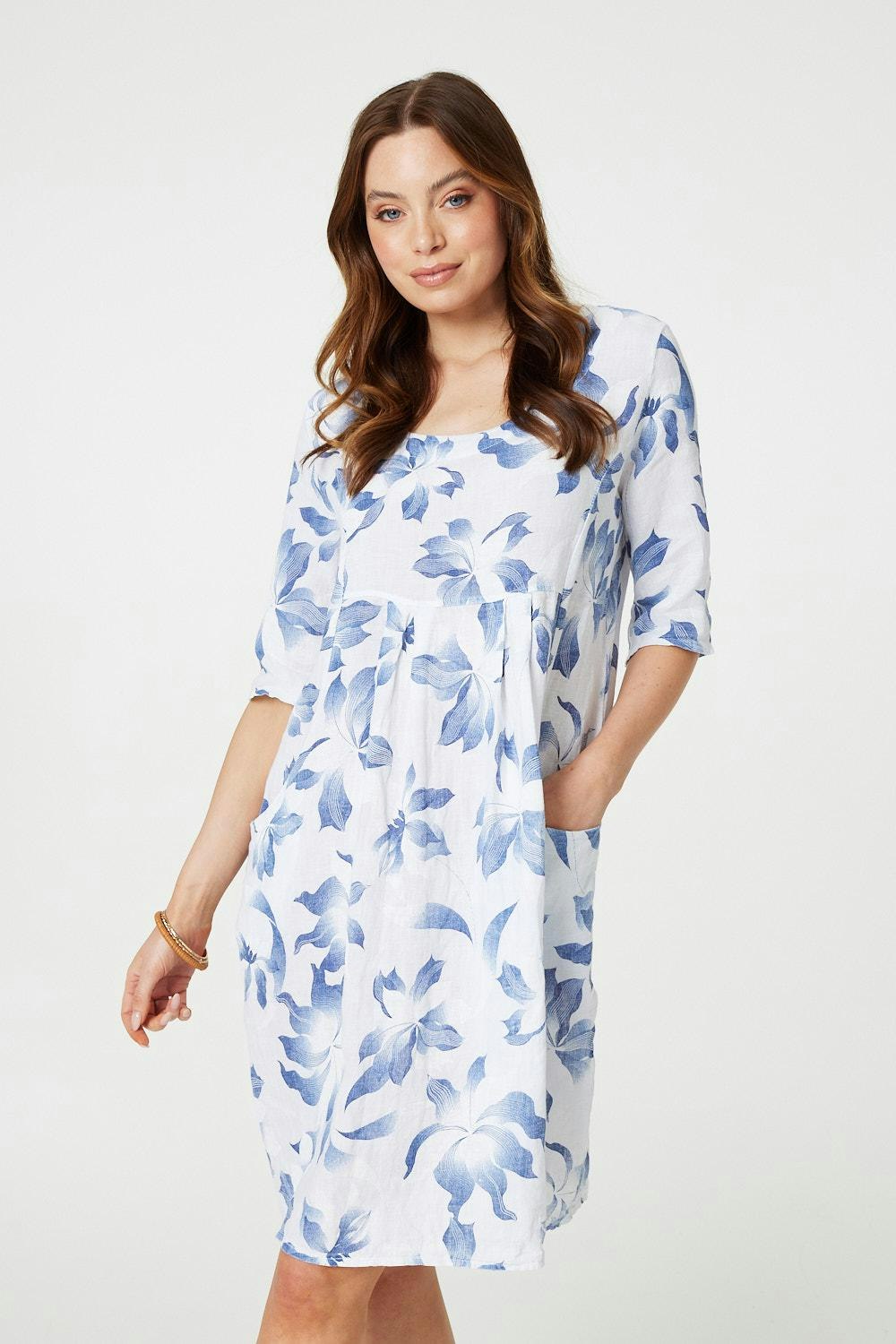 Izabel London White Leaf Print 3/4 Sleeve Knee Length Dress - 8