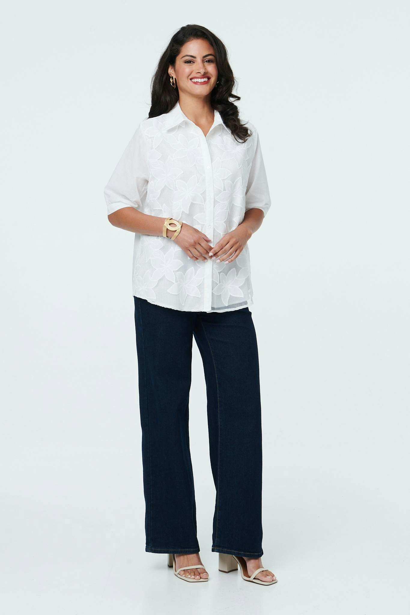 Izabel London White Floral 1/2 Sleeve Embroidered Shirt - M/L