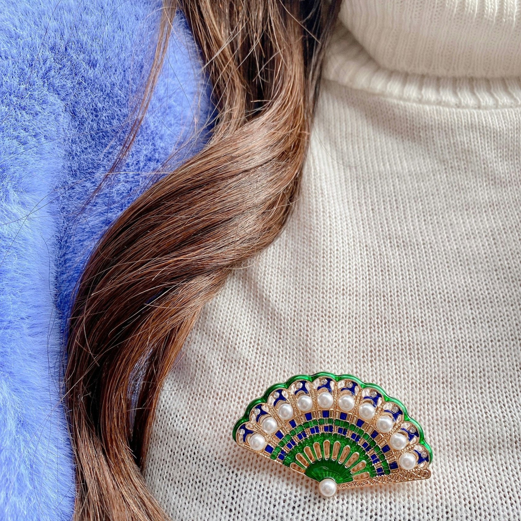 Queenmee Accessories Green Brooch With Pearls