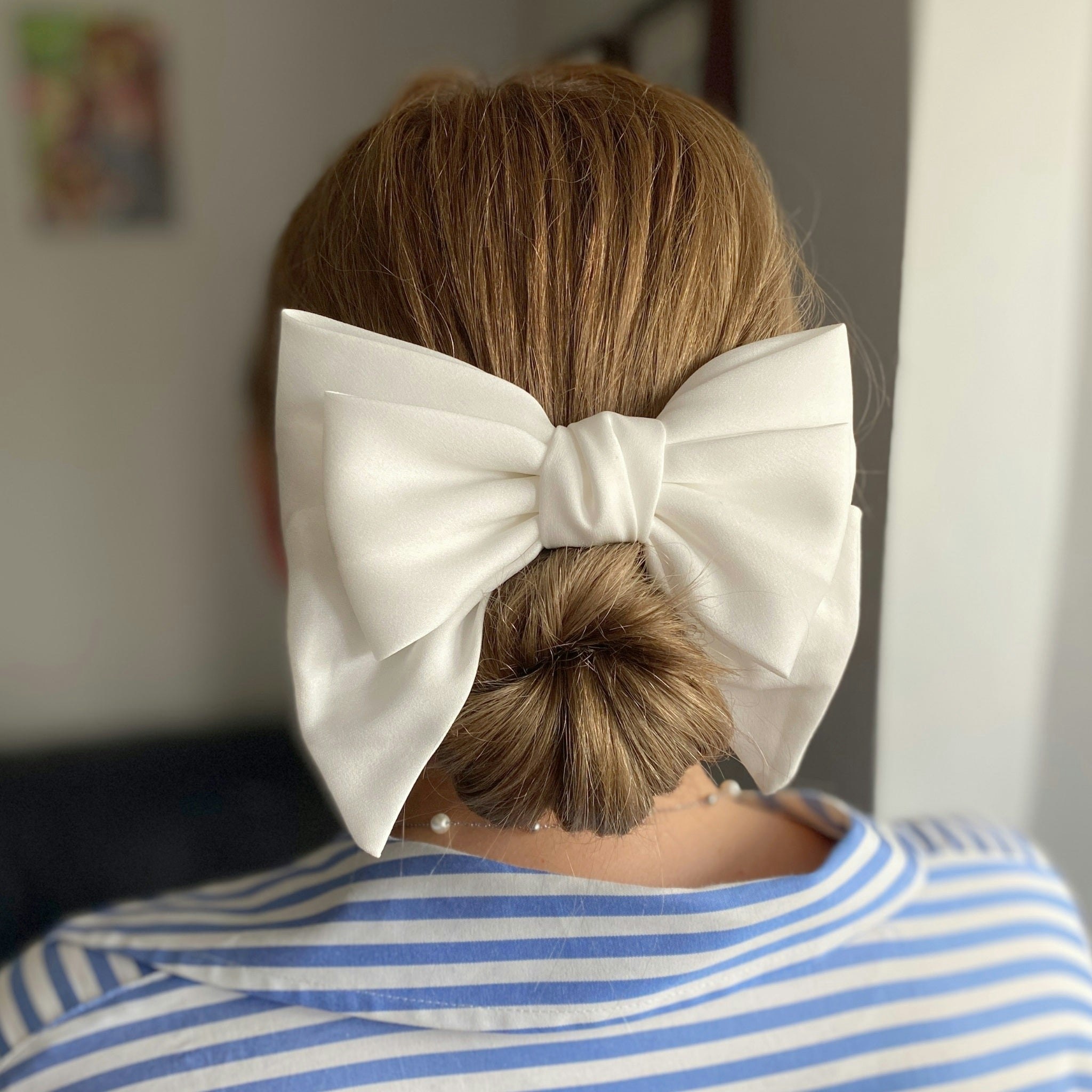 Queenmee Accessories White Satin Hair Bow Hair Clip
