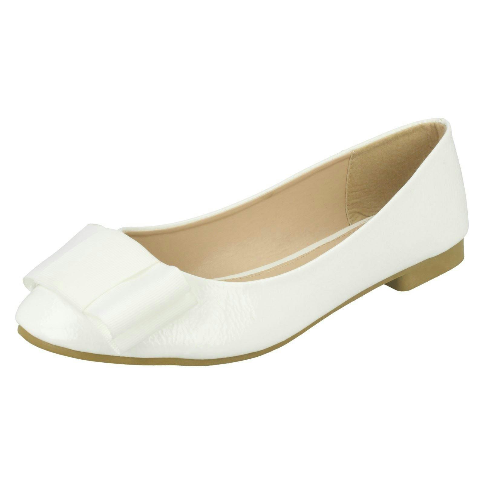 Spot On Women's White Crinkle Patent Ballerinas - Uk 7