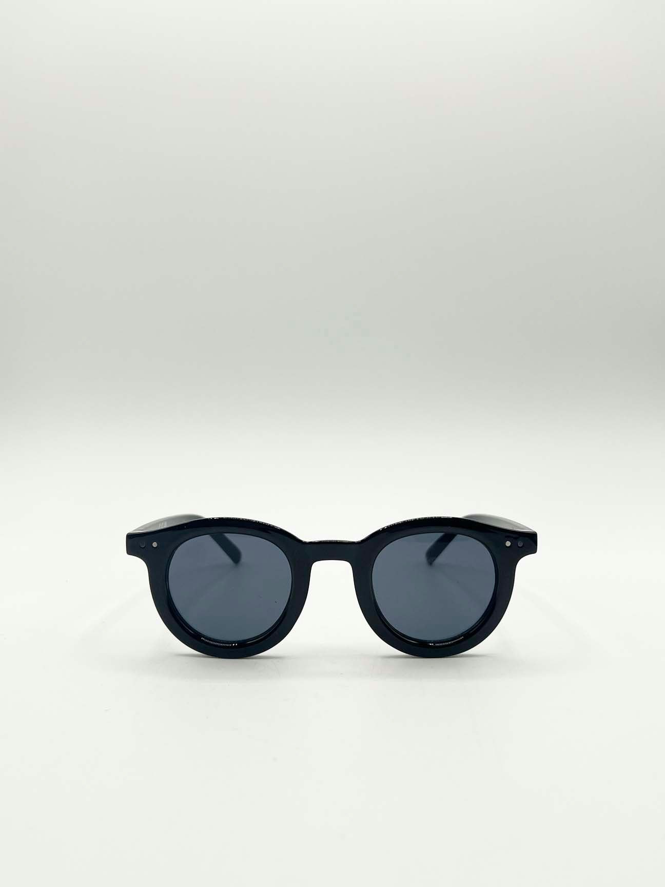 Svnx Black Bold Rounded Sunglasses In - One Size