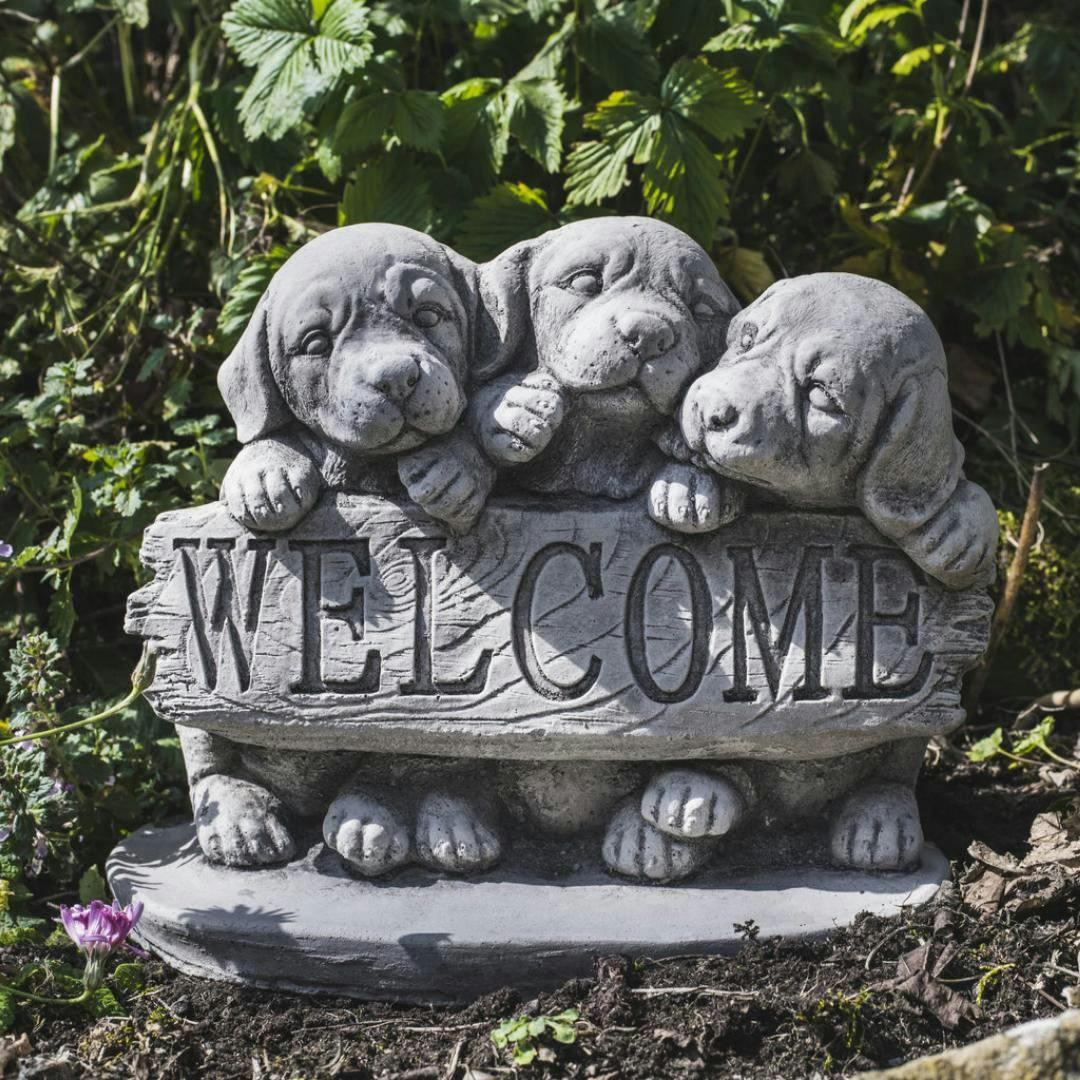 Osn Welcome Dogs' Stone Cast Garden Ornament