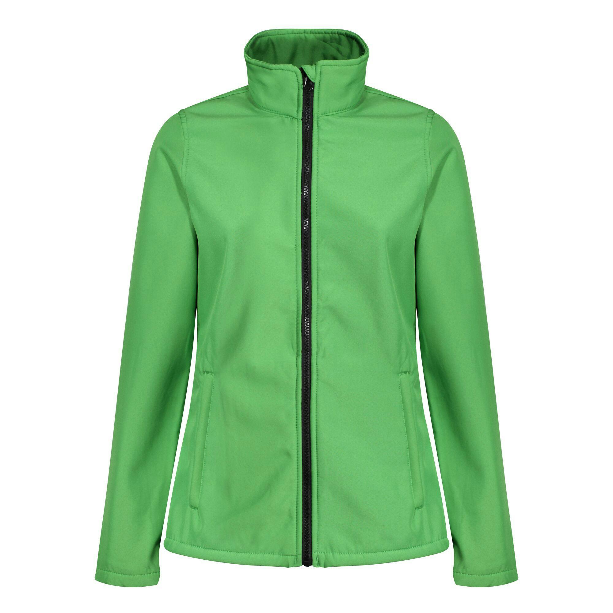 Regatta Women's Green/Black Standout Ablaze Printable Soft Shell Jacket - Extreme - 20 - Extreme - 100% Polyester