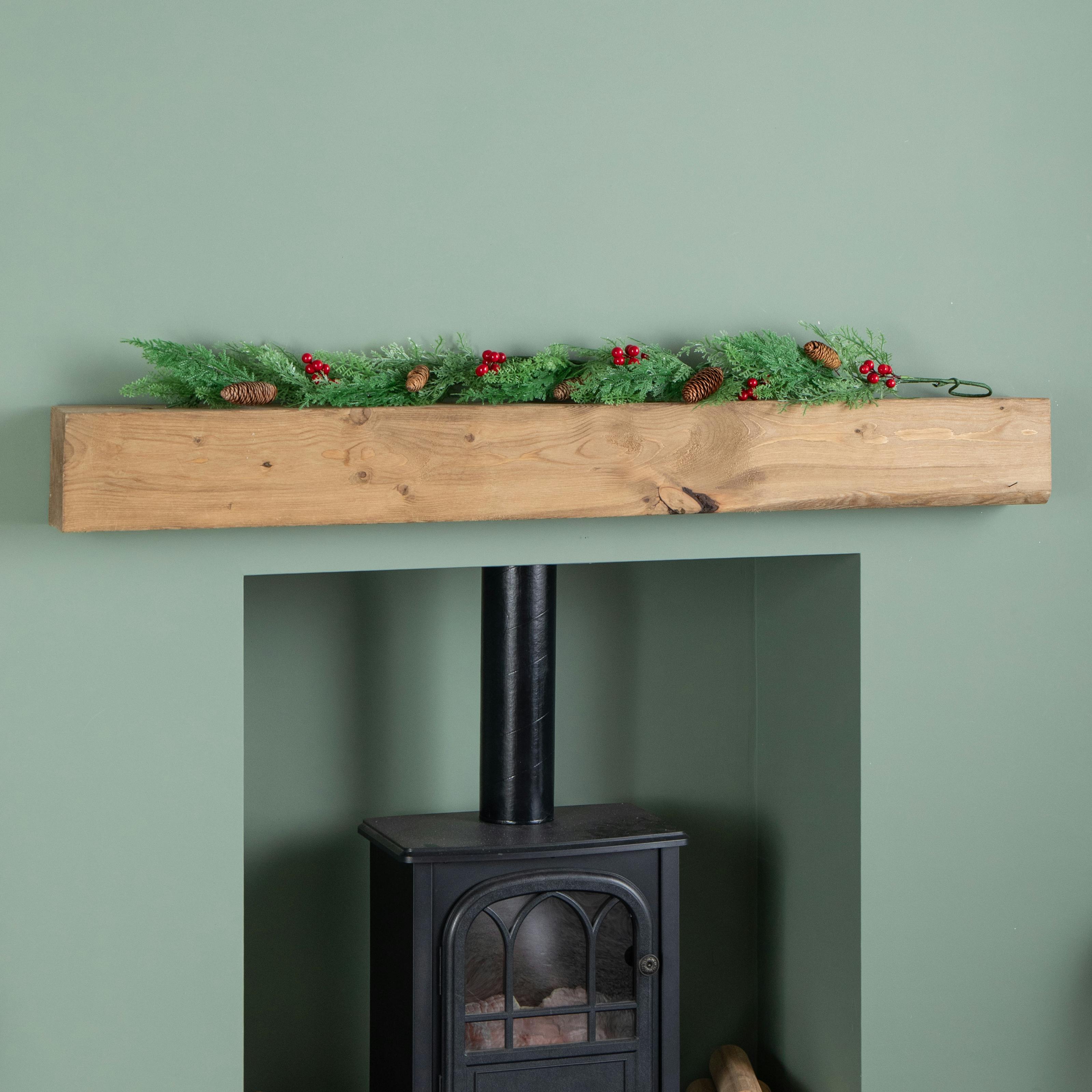 Rackhams Red 1.50M Pine And Berry Christmas Garland With Pinecones