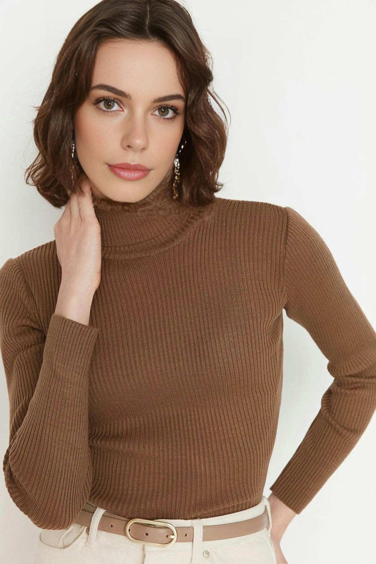 Wovcor Brown Basic Turtleneck Knit Sweater - M