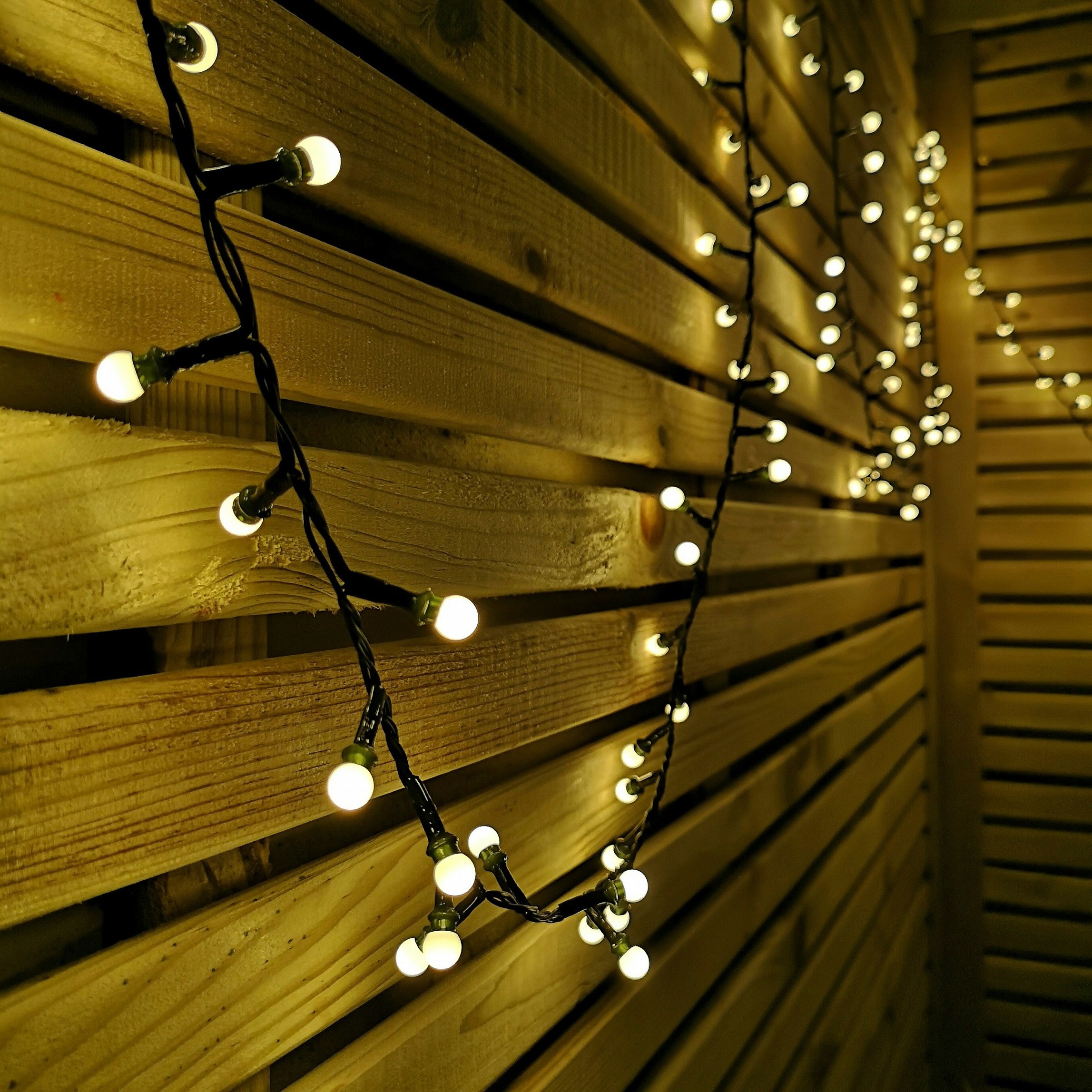 Rackhams White 7.5M 300 Led Frosted Berry Warm String Lights Garden Christmas Lights With Timer