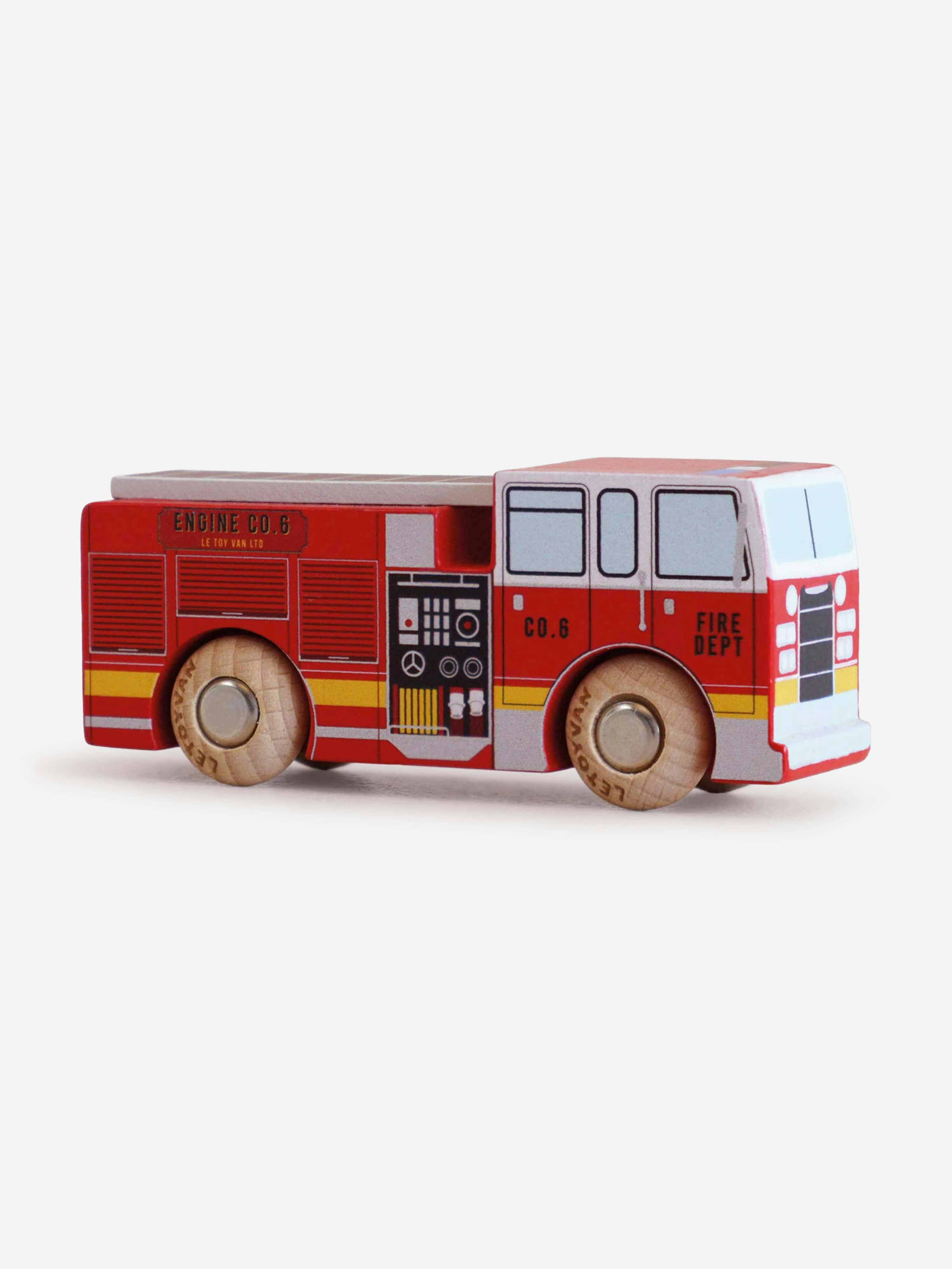 Le Toy Van Red Gt270 Quinn Wooden Fire Engine Truck Toy In (W:10cm X D:4.5cm X H:3cm) - One Size