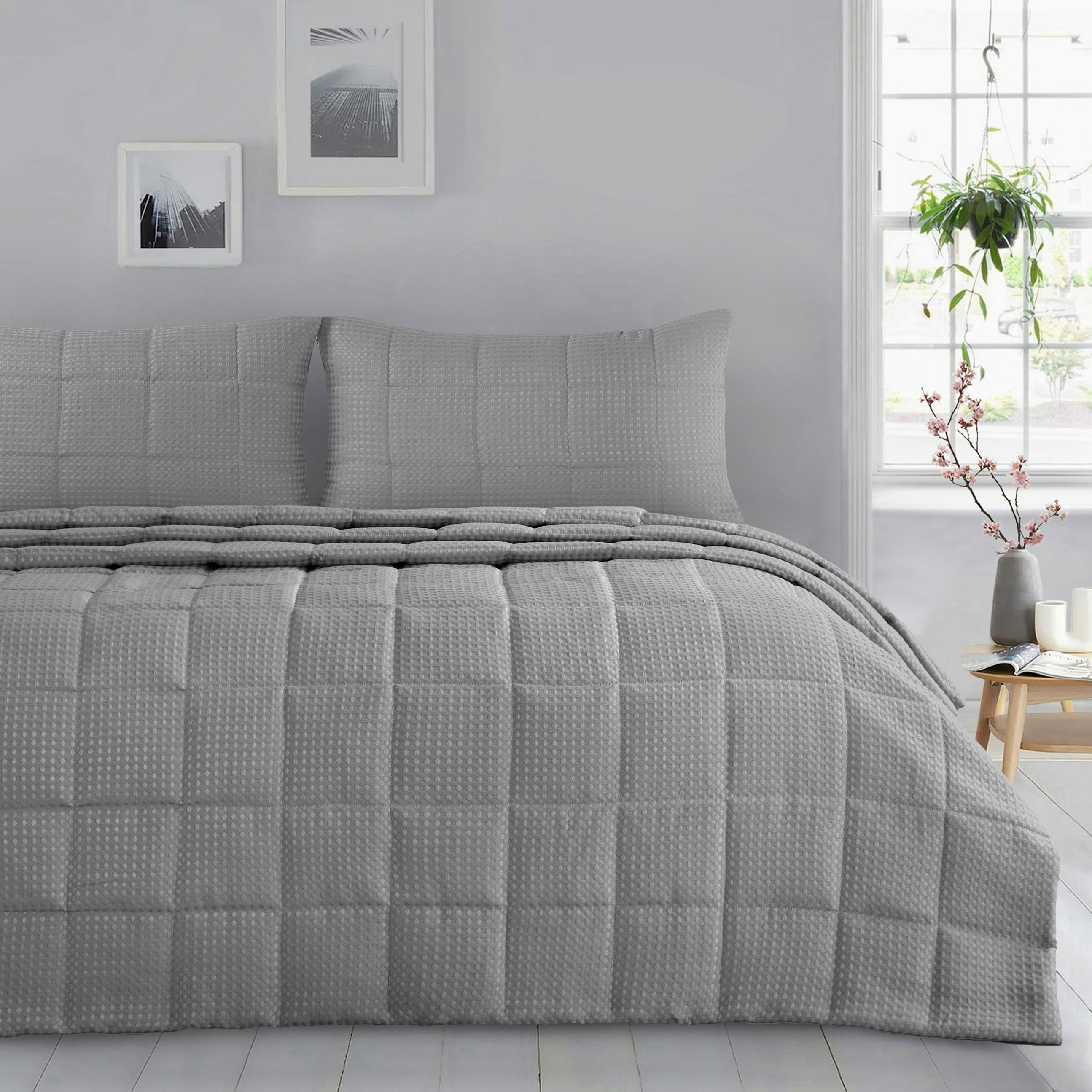 Intimates Silver Waffle Weave Luxury Bedspread Set - One Size