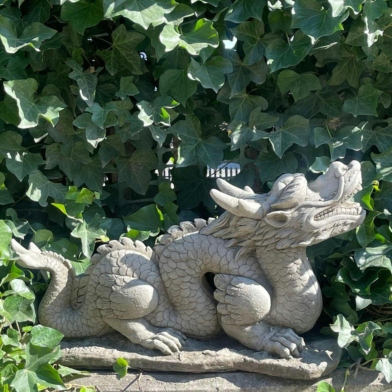 Rackhams Mystical Oriental Dragon Stone Cast Statue Garden Ornament