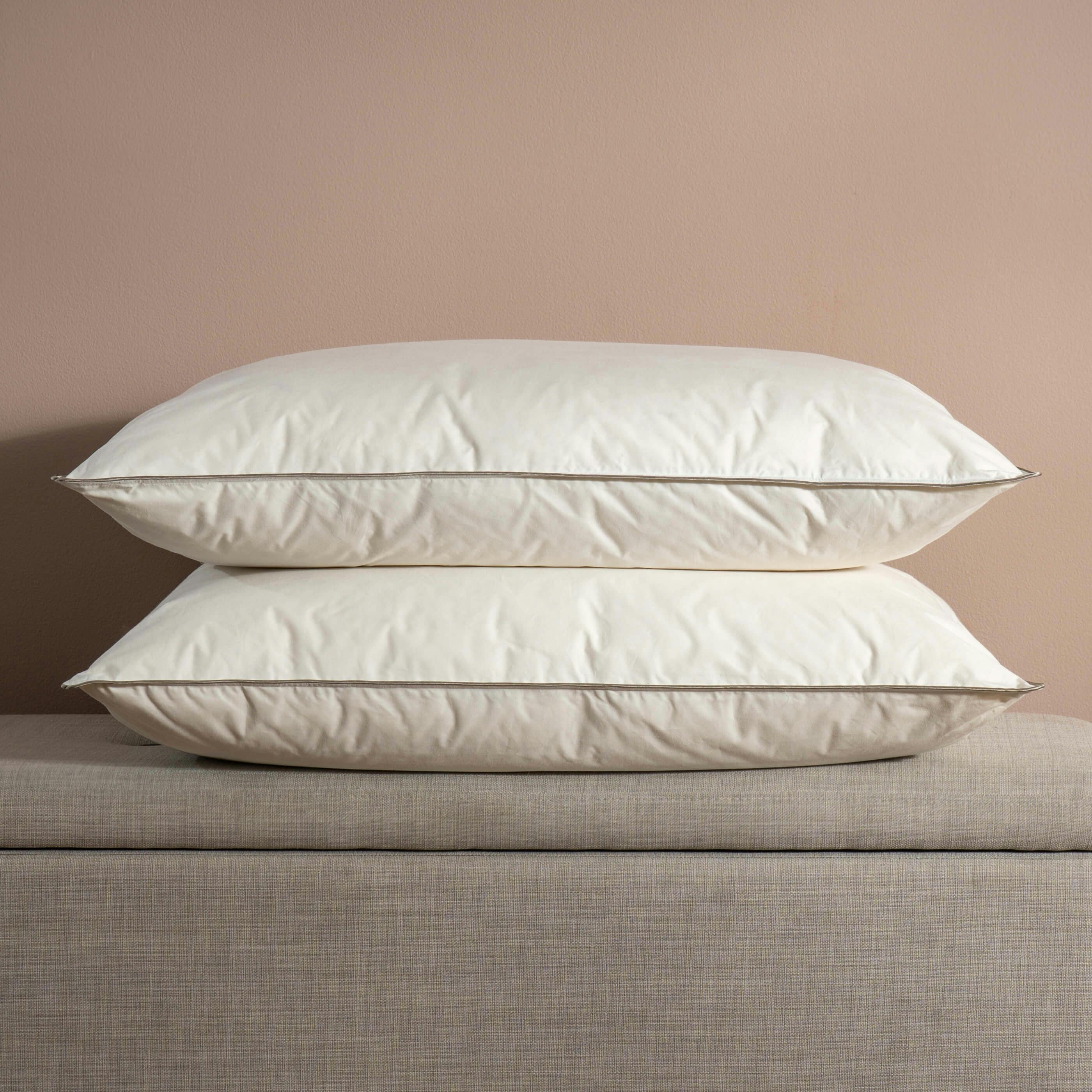 Soak&Sleep Light 60% Duck Down Pillows - Soft - Standard - Pair