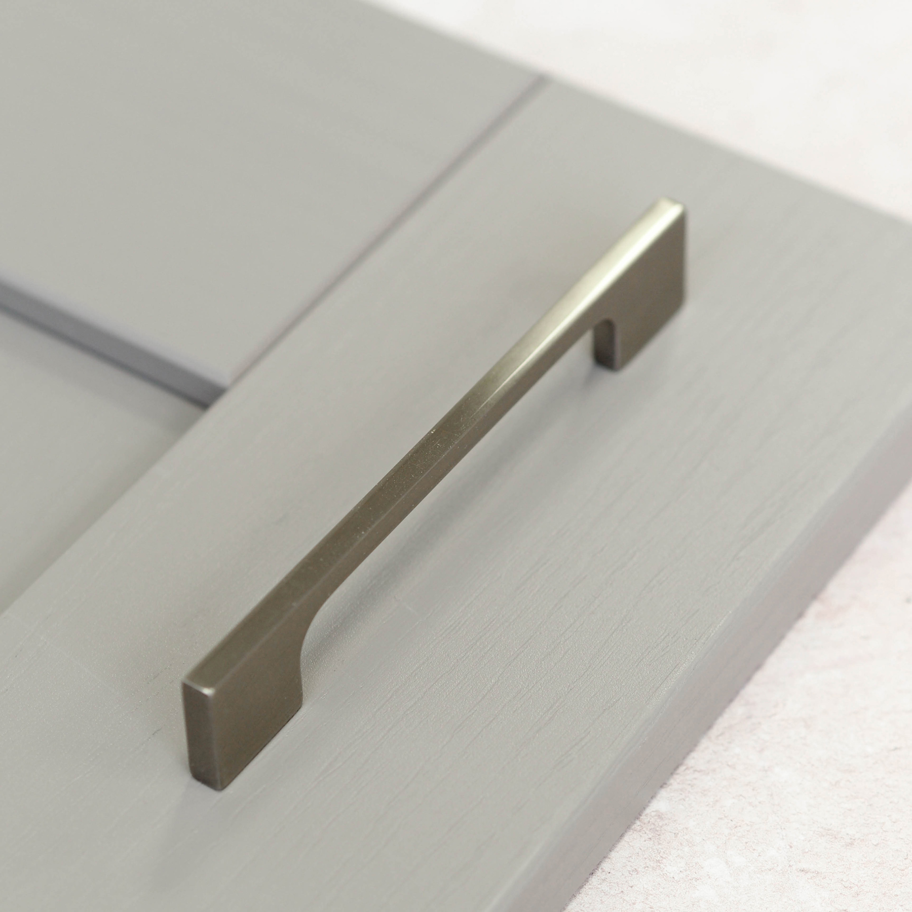 Handle & Home Brushed Nickel Slim Pull Handles - 128Mm Handle
