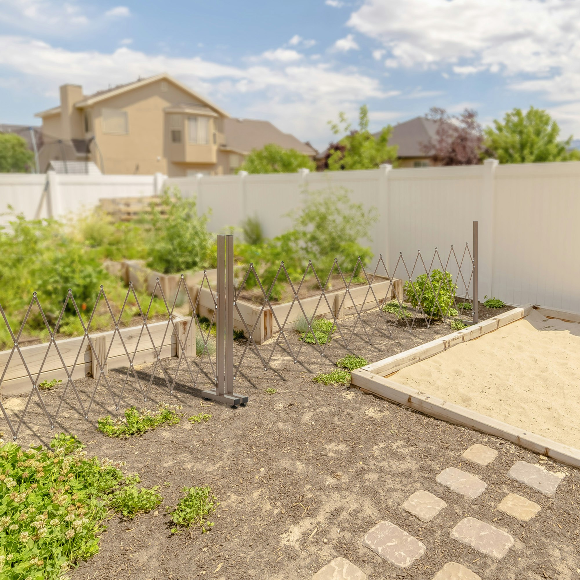Outsunny Dark/Brown Expanding Garden Trellis Fence, Movable & Foldable Garden Screen Panel Aluminium