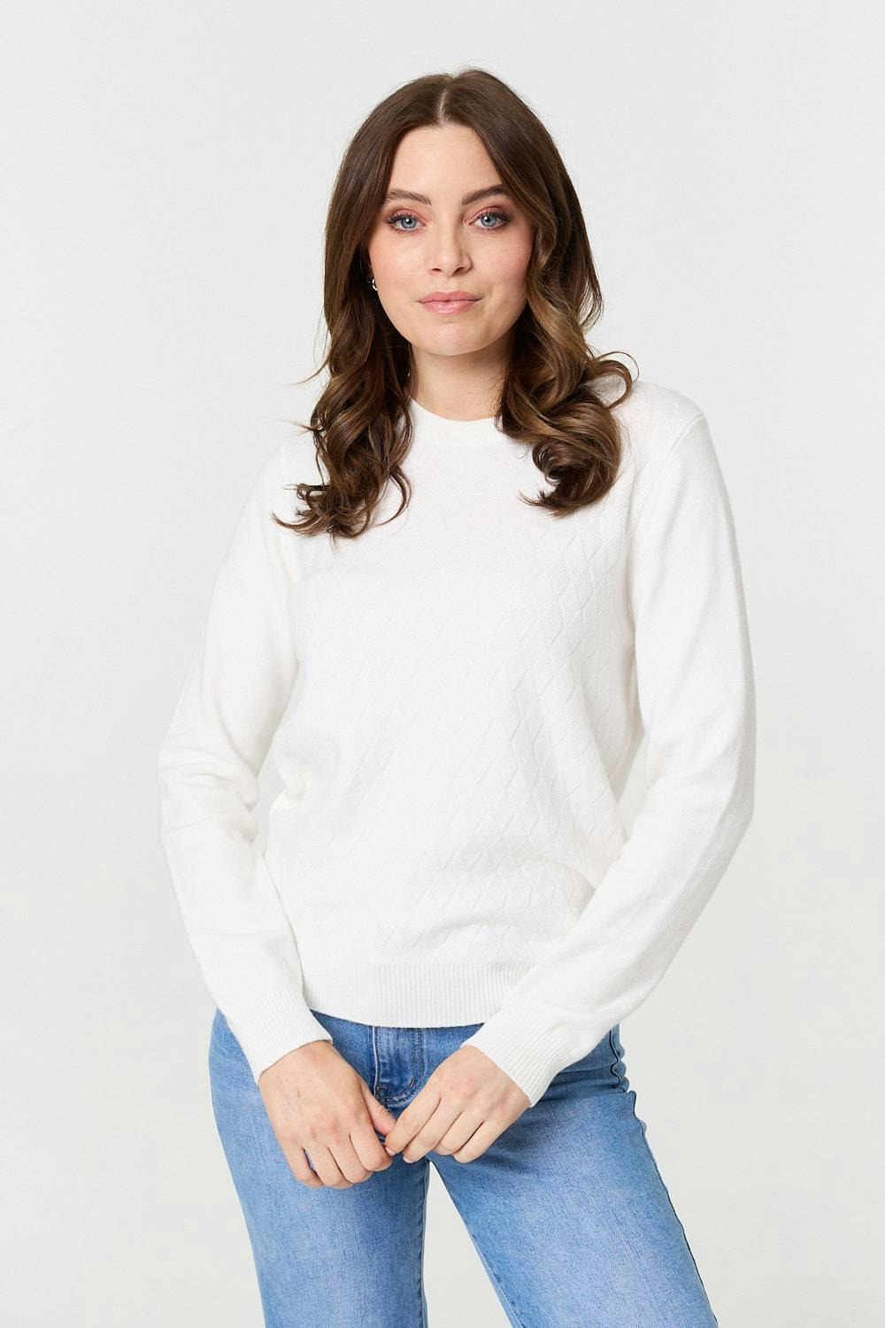 Izabel London White Textured Knitted Long Sleeve Jumper - 18
