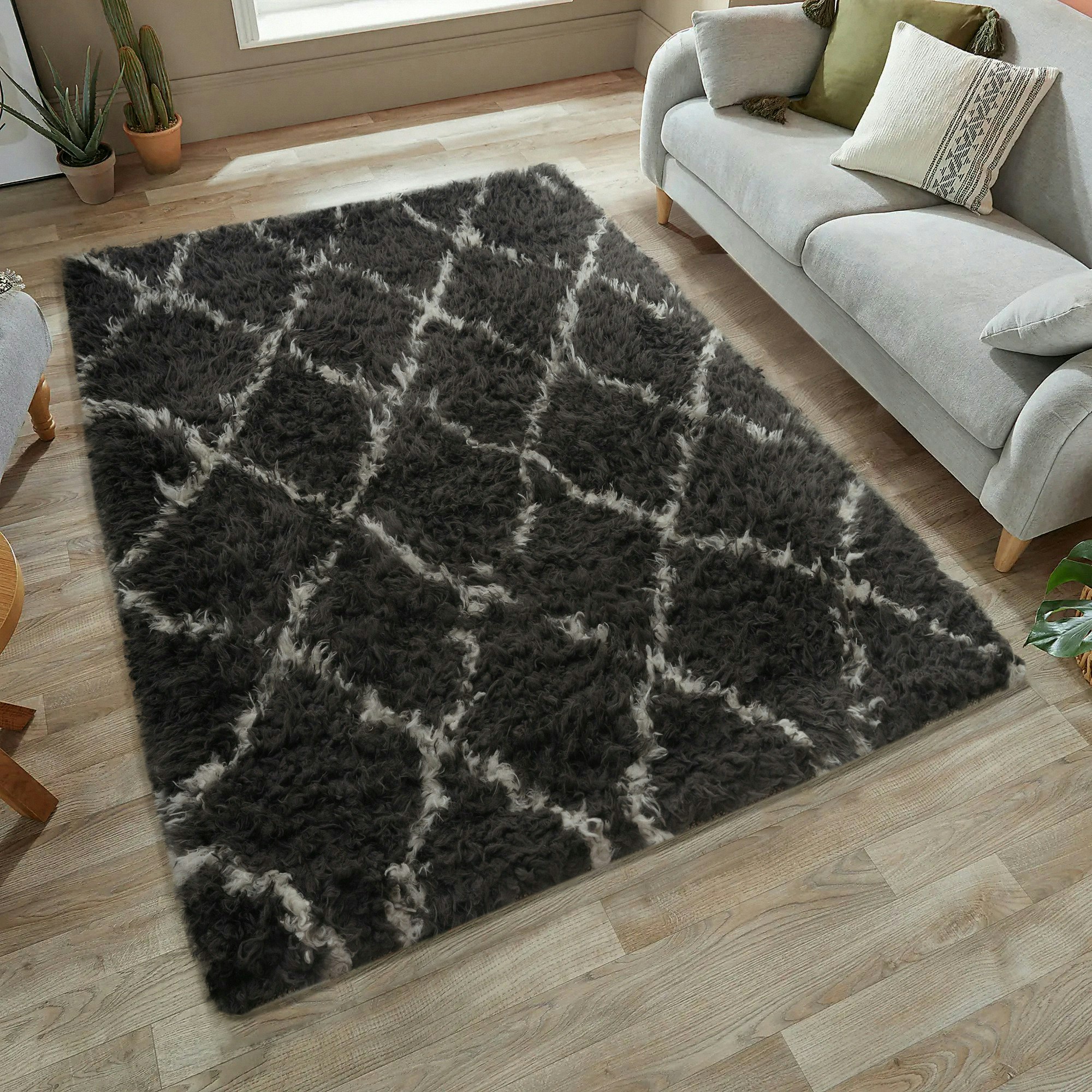 Rackhams Grey Linhas Fluffy Rug - 120 X 170