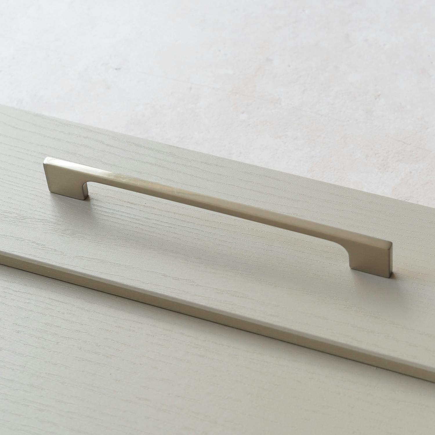 Rackhams Brushed Nickel Slim Pull Handles - 192Mm Handle