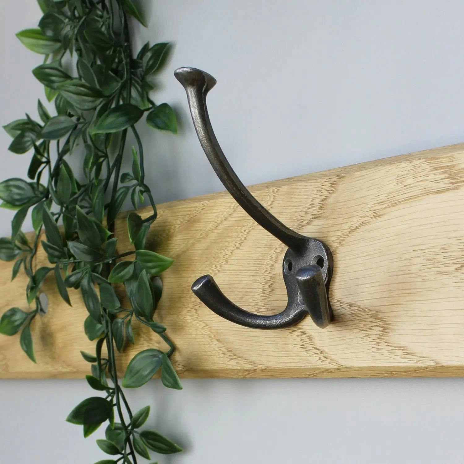 Oakcrafts - Antique Cast Iron Flat Top Triple Hook - 125mm - Image 2