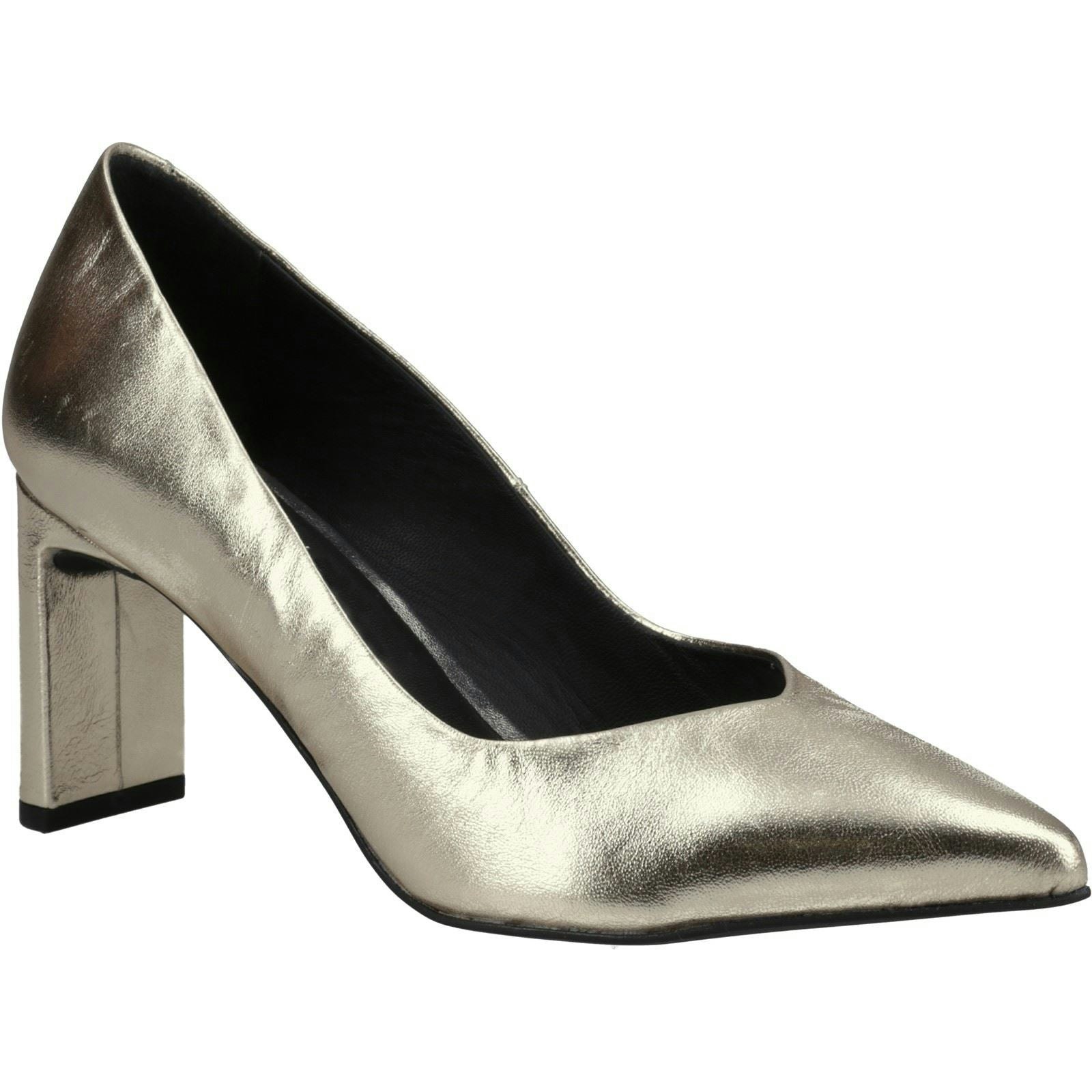 Hush Puppies Women's Gold Olivia Suede Shoes - Size 5
