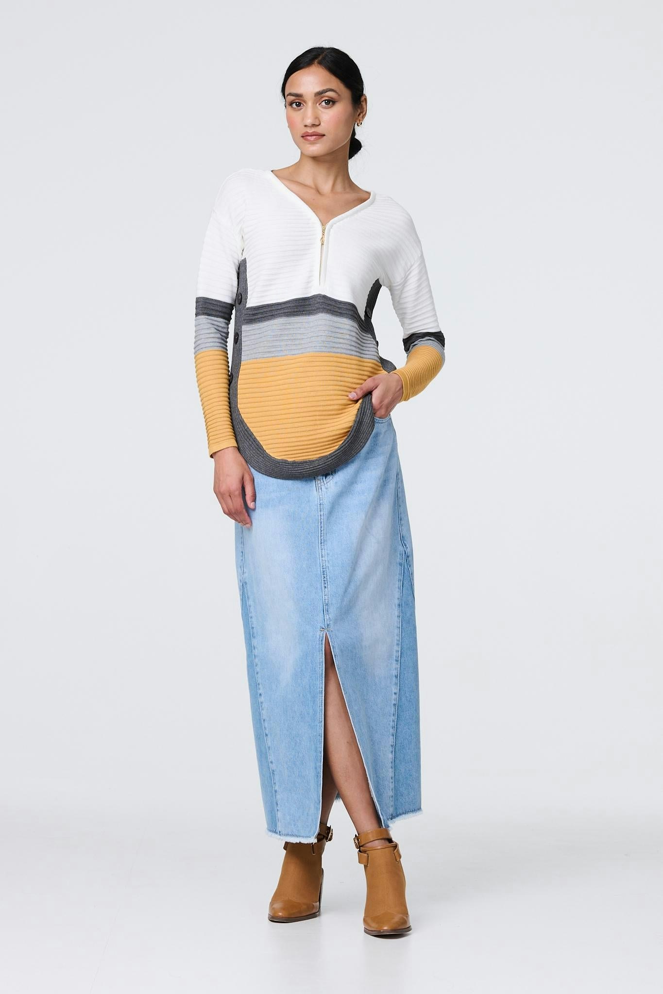 Izabel London Colour Block Zip Detail V-Neck Jumper - Mustard - 12