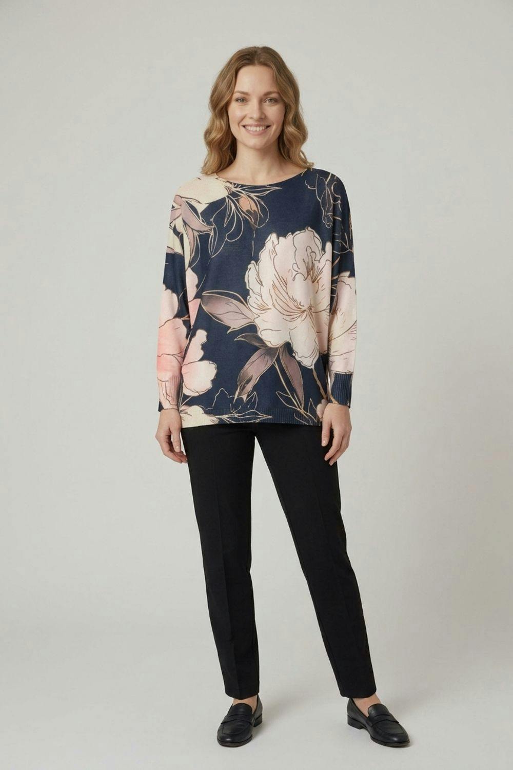 Izabel London Light Floral 3/4 Sleeve Weight Jumper - Navy - M