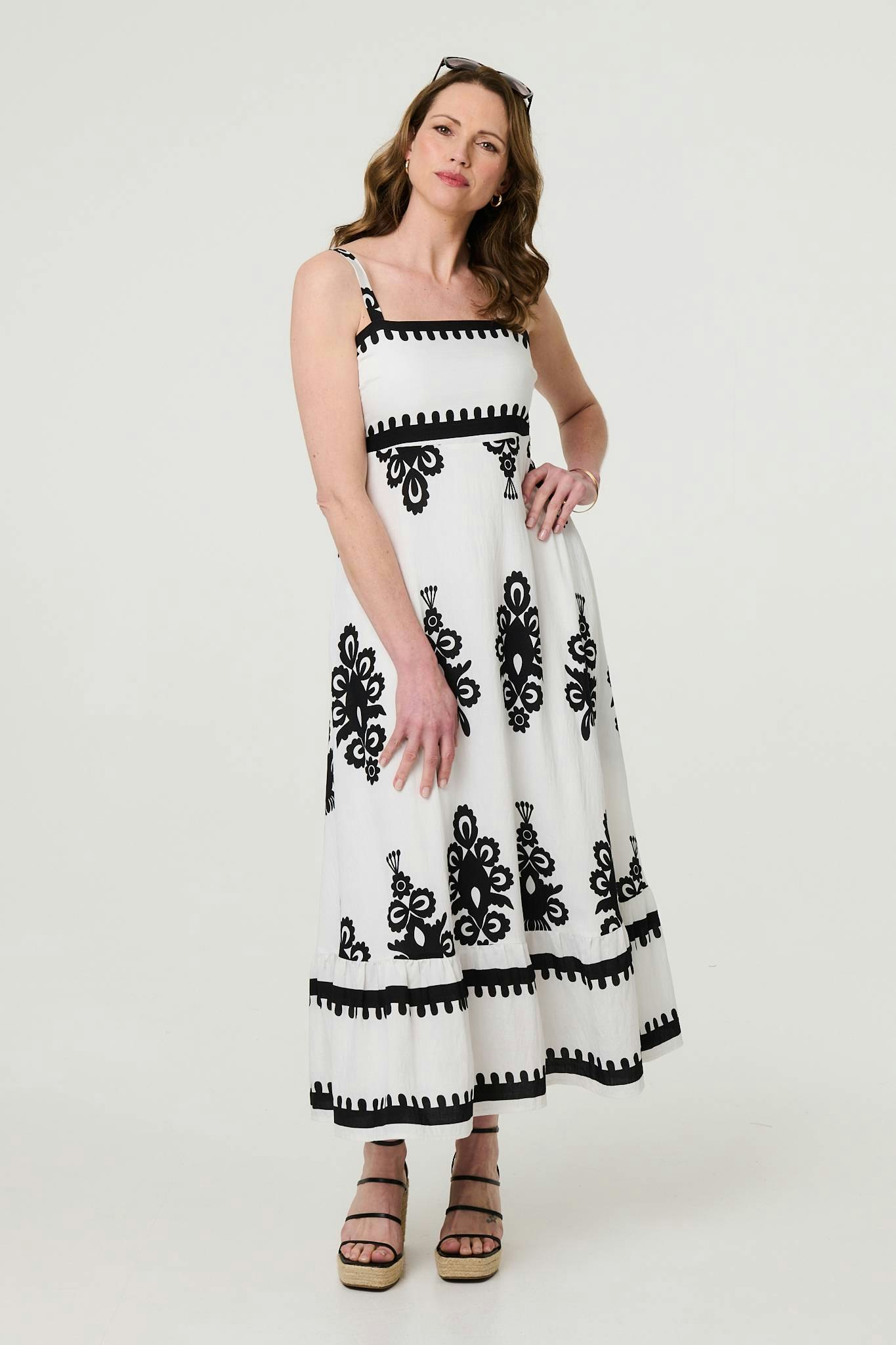 Izabel London Women's White Ikat Print Sleeveless A-Line Maxi Dress - 14
