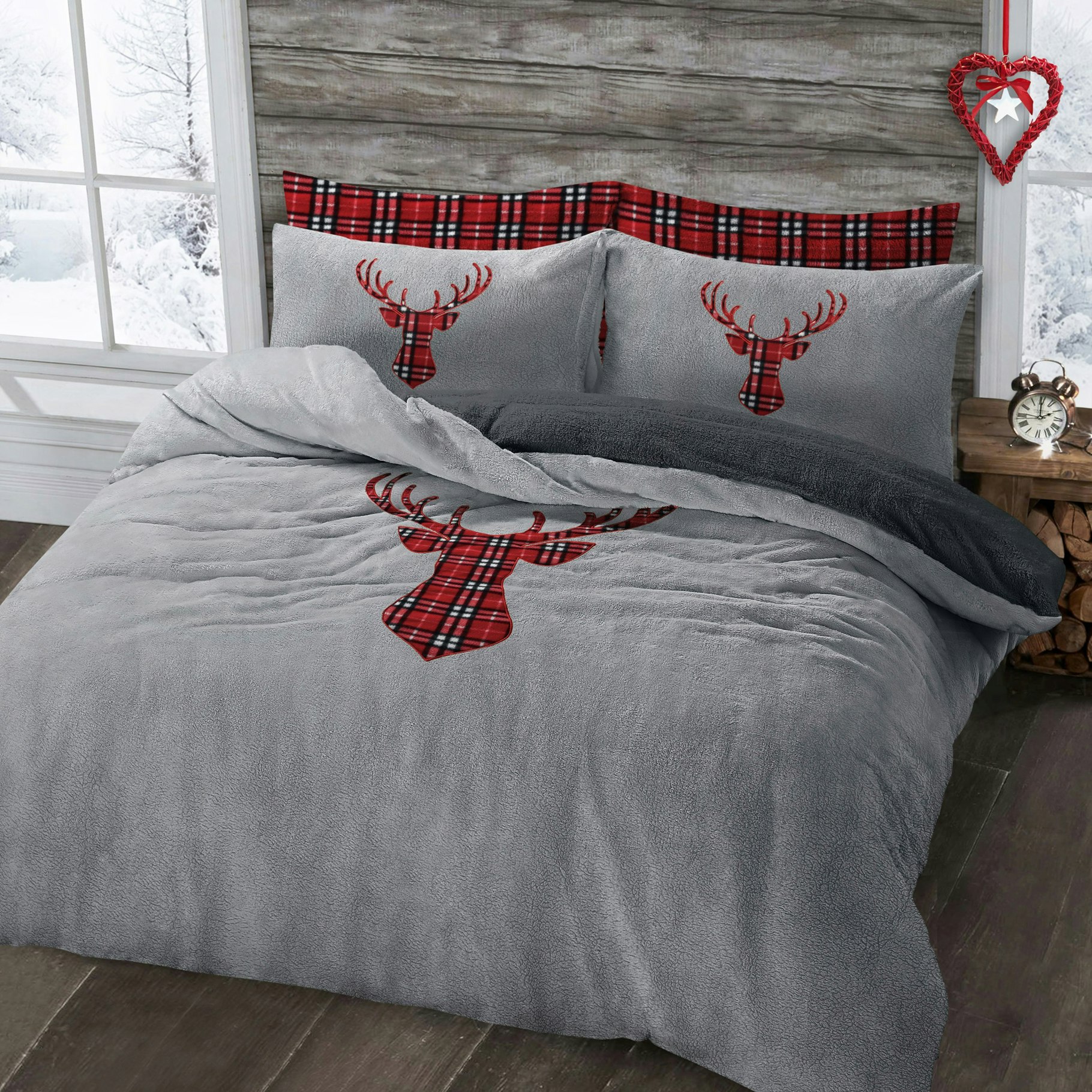 Velosso Silver Stag Head Teddy Fluffy And Warm Fleece Duvet Cover Set - King