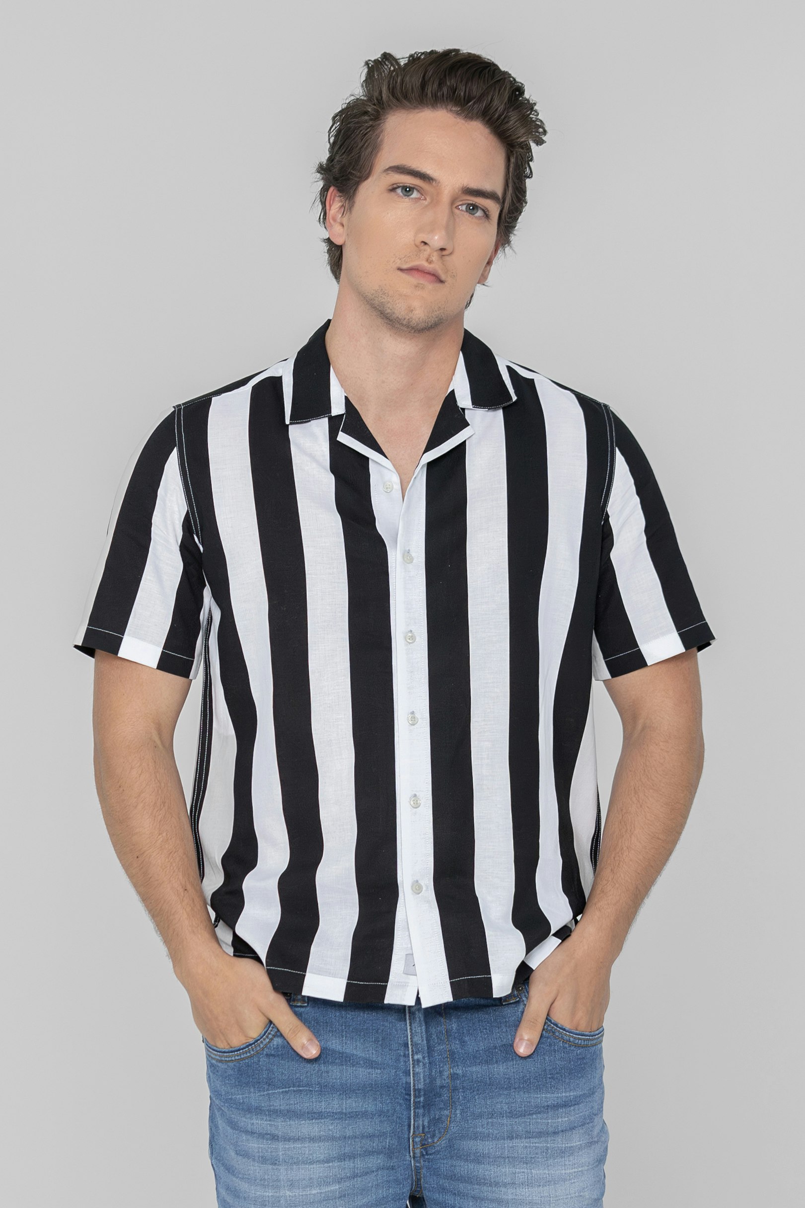 Enorsia Men's Black Regular Fit Striped Revere Collar Shirt In | Size: Medium - Image 2