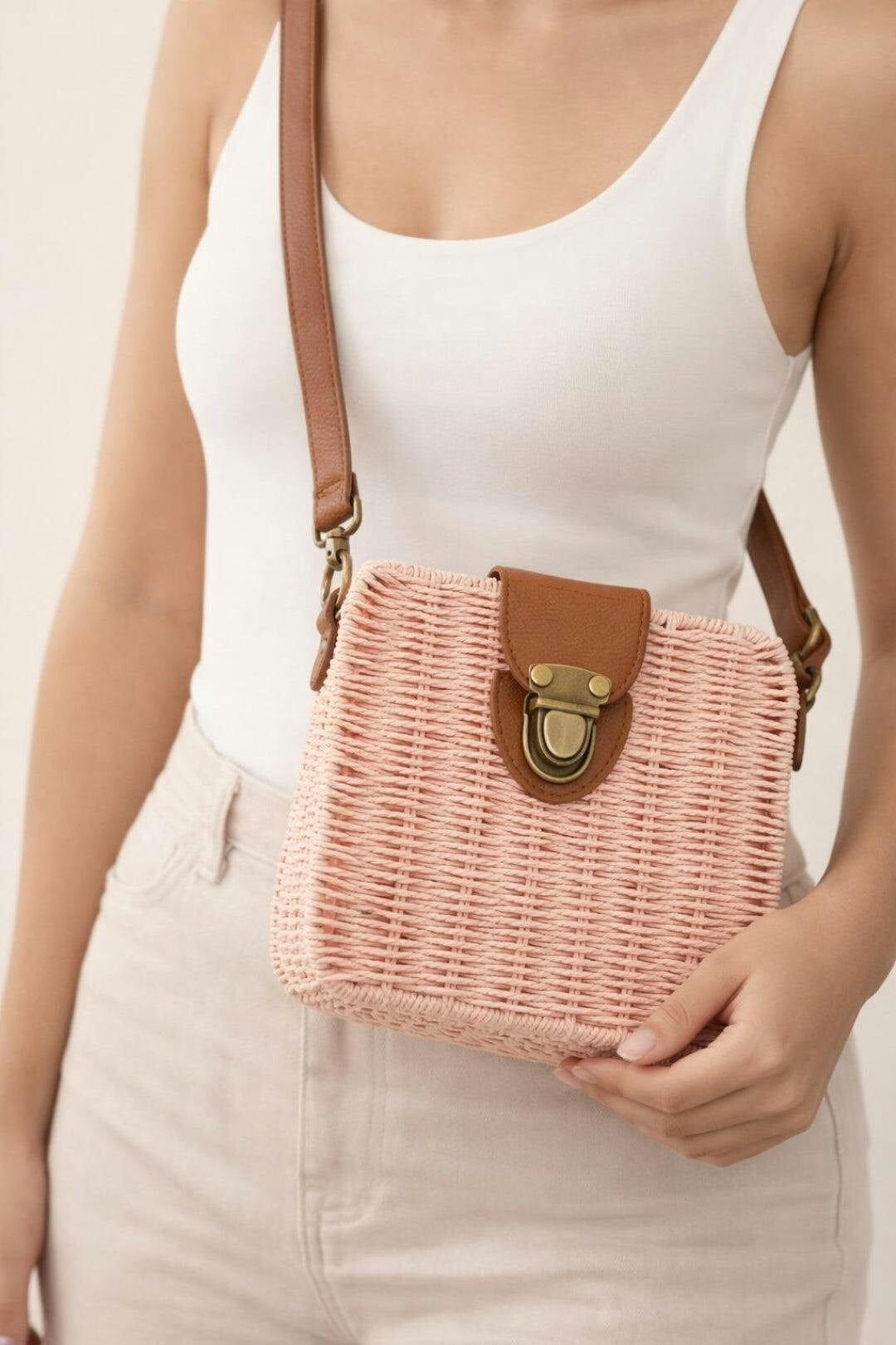 Svnx Women's Pink Summer Small Straw Bag Square Bag In - Image 4
