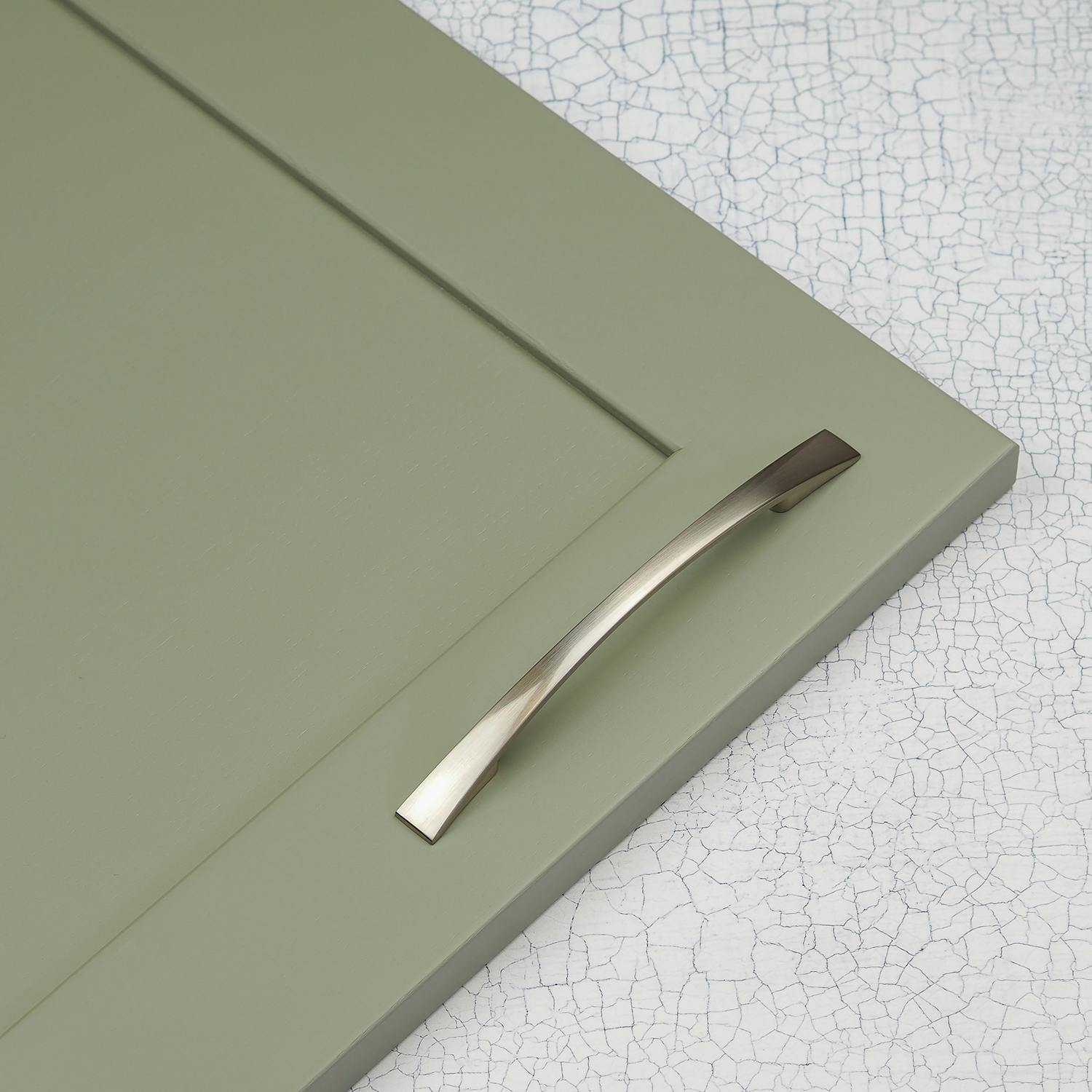 Rackhams Silver/Light Brushed Nickel Bow Handles - 128Mm Handle