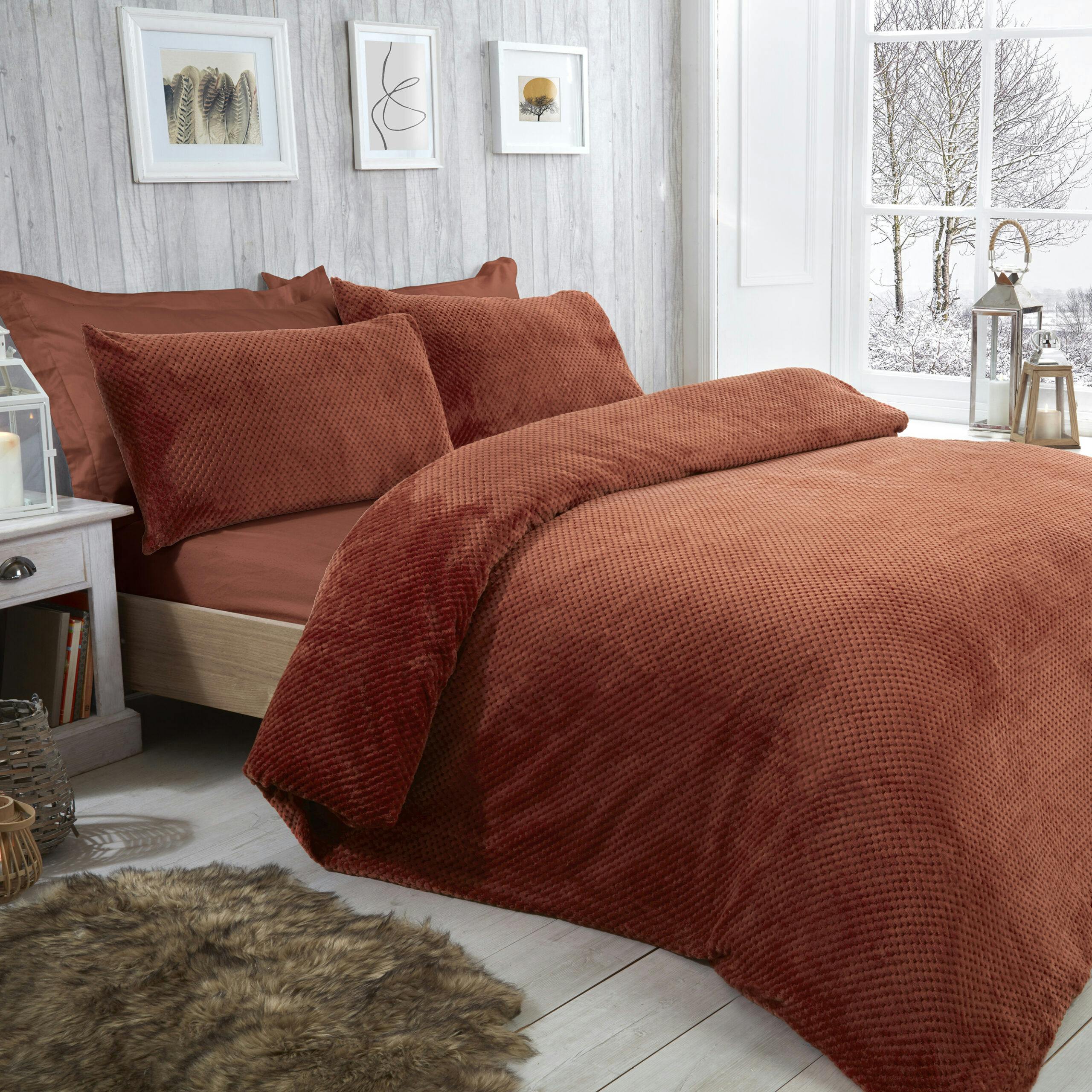 Rackhams Green Luxury Super Soft & Reversible Waffle Teddy Fleece Duvet Set- Rust - King (220Cm X 230Cm)
