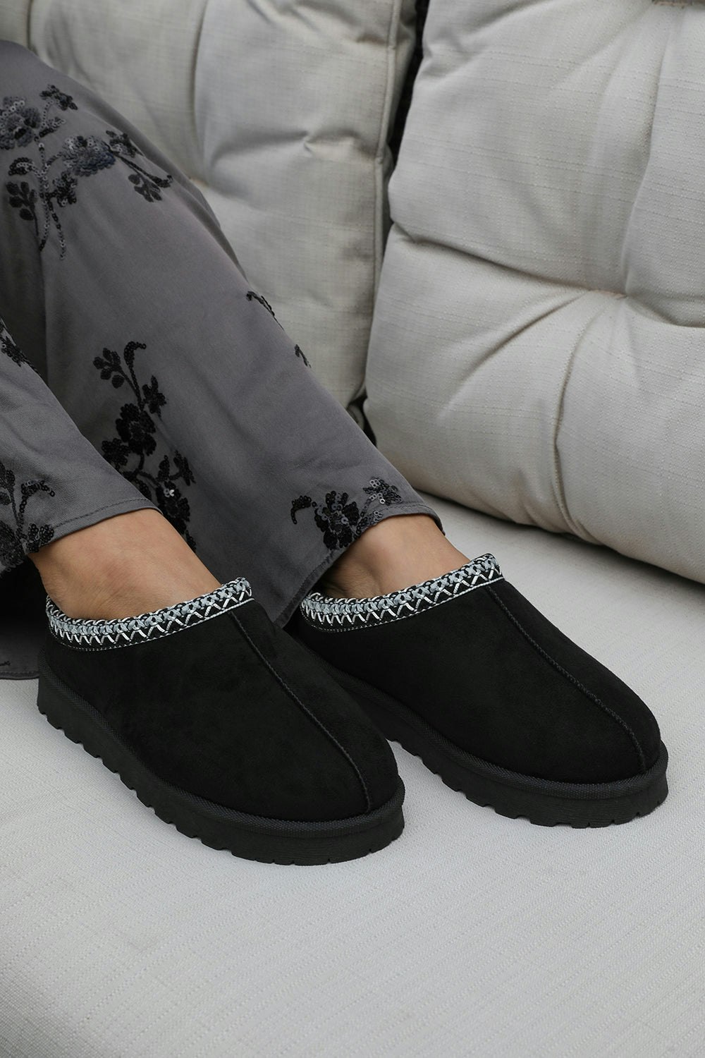 Where's That From Black Pine Aztec Detail Faux Fur Lining Mini Boots In Suede - Size 3
